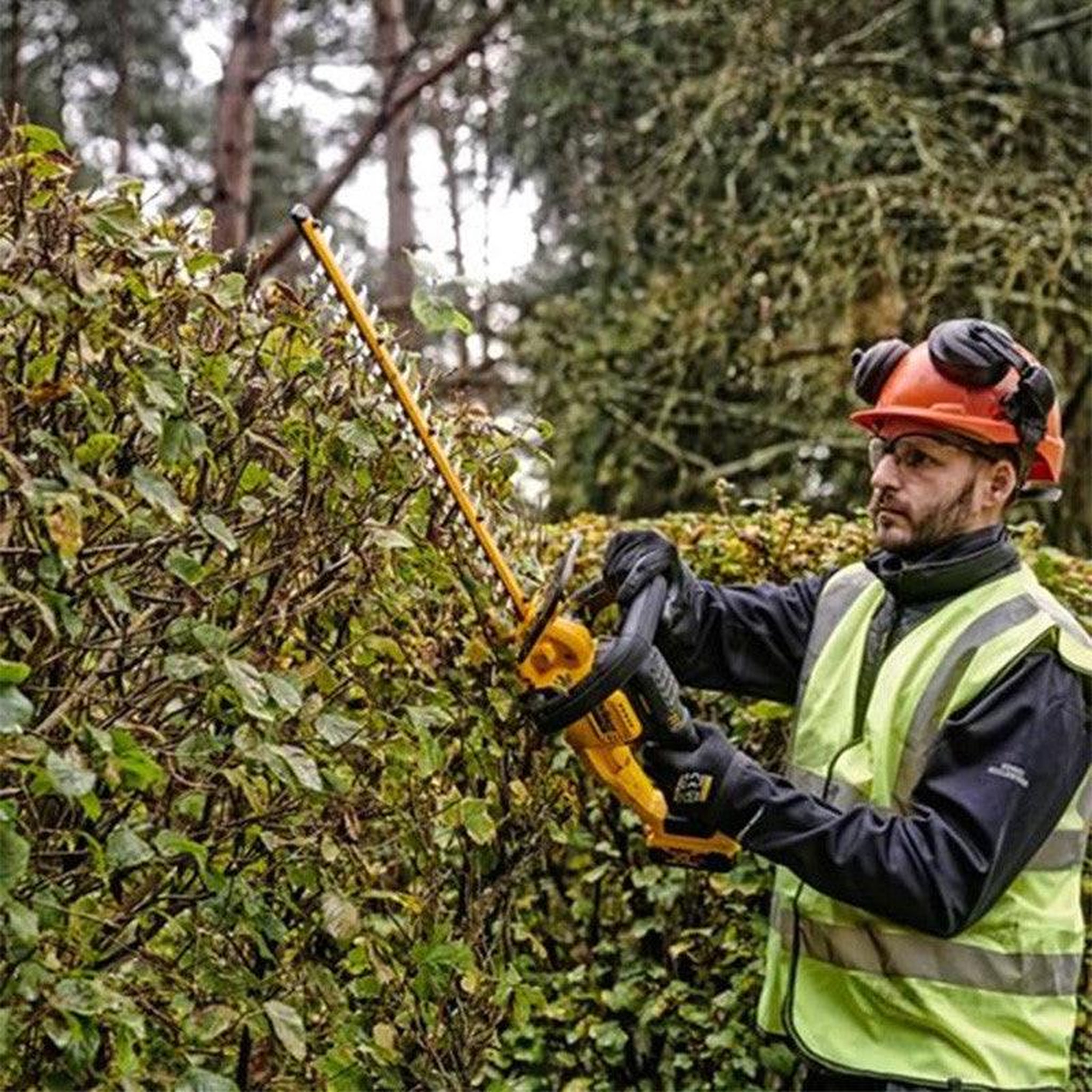 Voir la diapositive 5 : Dewalt Taille-haie 18V DEWALT DCMHT563P1-QW avec une batterie 5,0 Ah