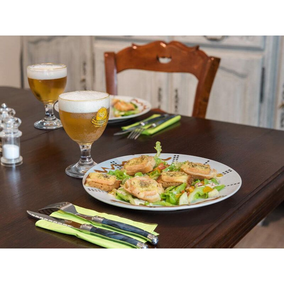 Smartbox Anniversaire gourmand pour un duo explorateur - Coffret Cadeau Séjour