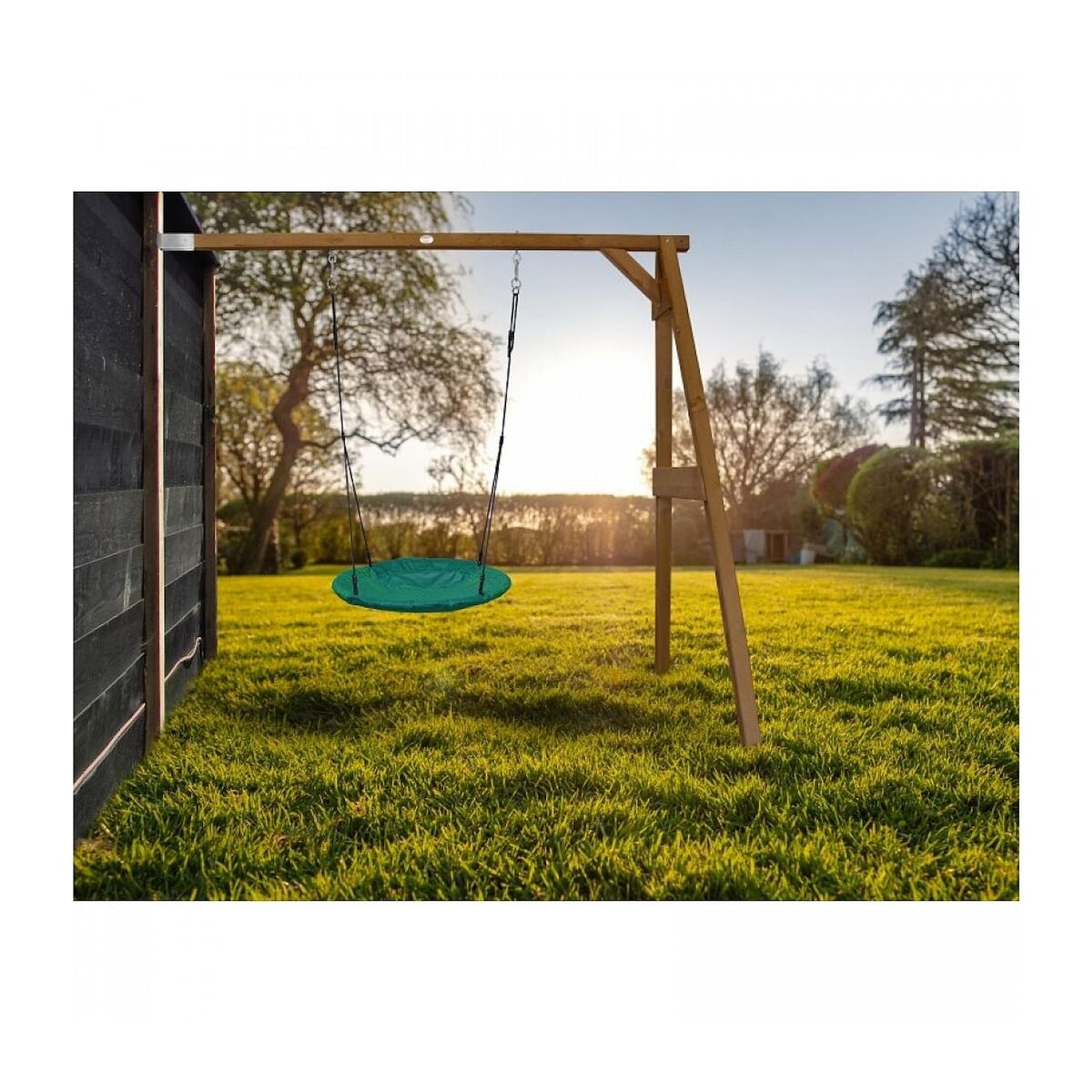 Axi House AXI Portique mural en bois  Marron avec balancoire siege nid rond