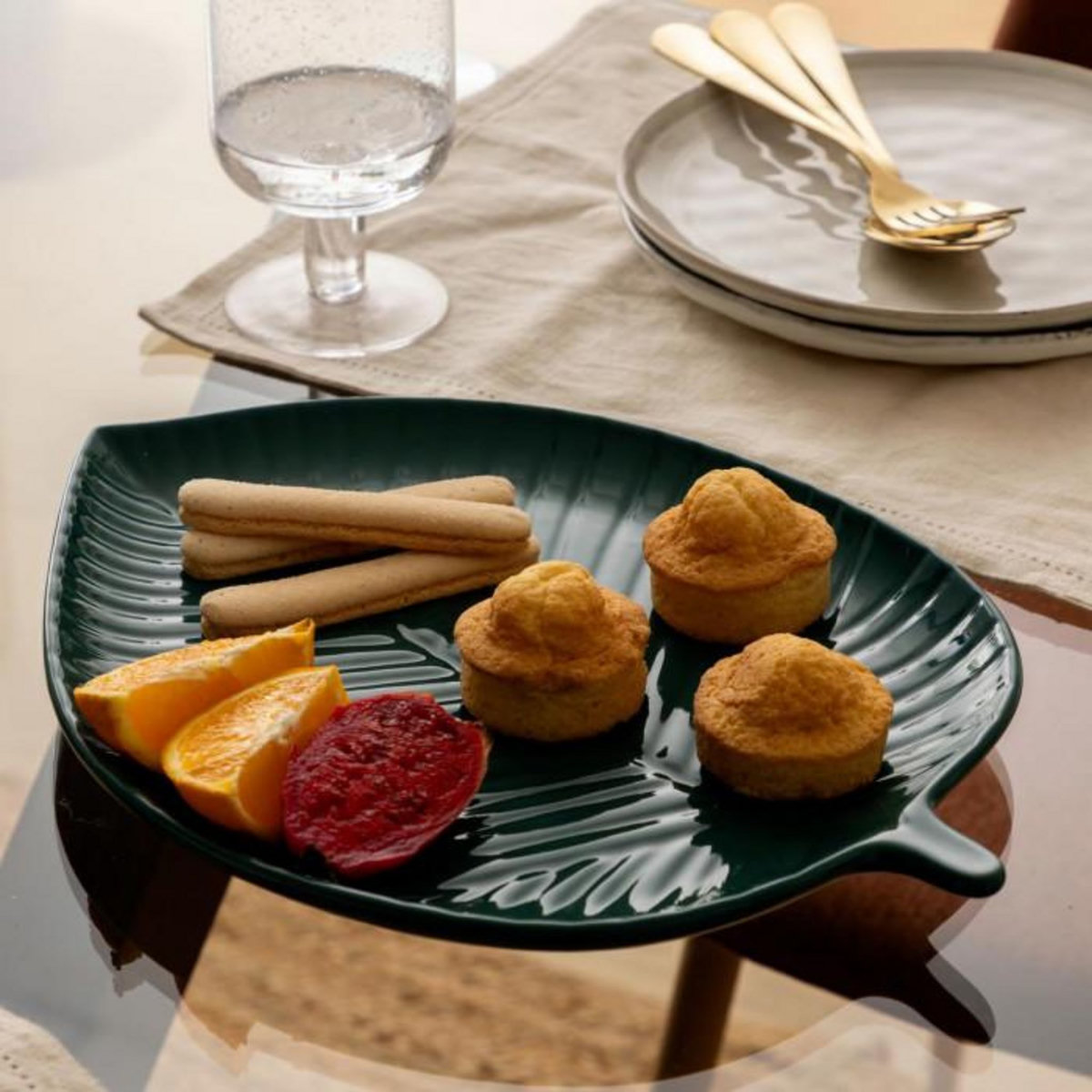 SECRET DE GOURMET Centre de Table Feuille  Yucatan  34cm Bleu Canard