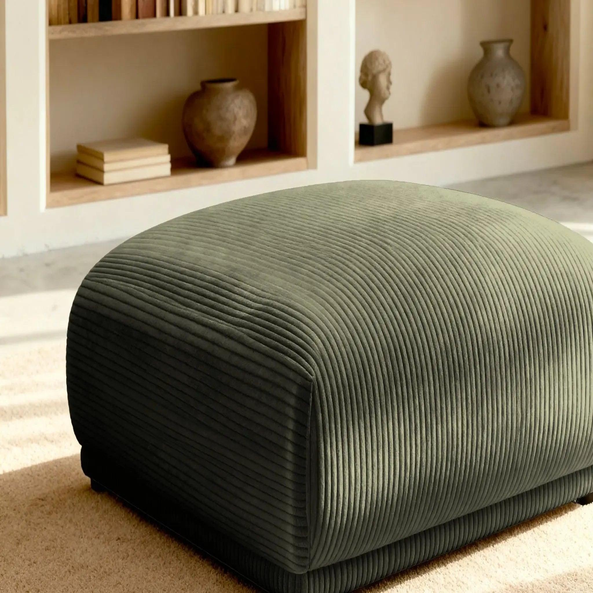 Voir la diapositive 4 : CASANOVA PARIS Rosalie - pouf velours cotelé