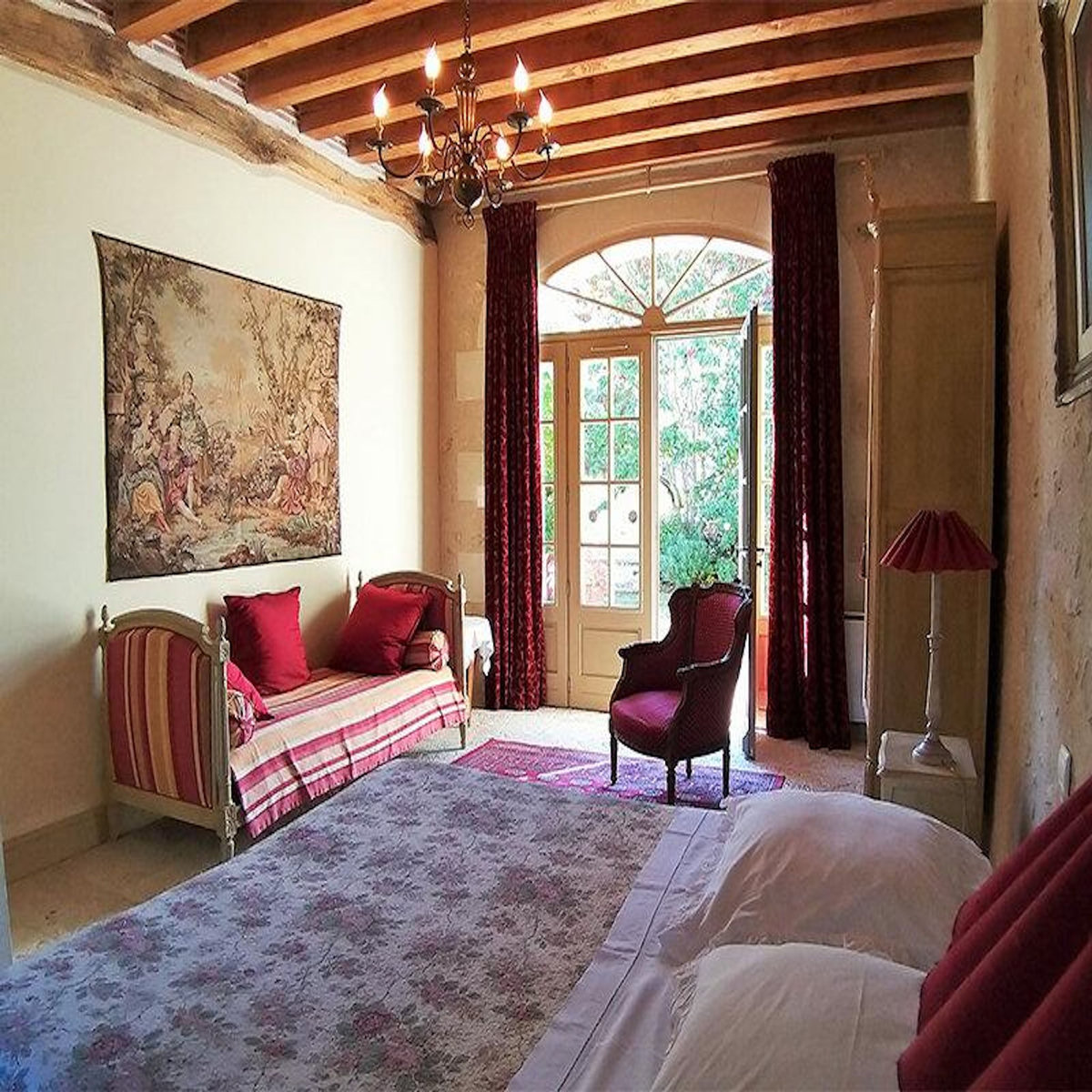 Smartbox Escapade romantique de 2 jours avec modelage près de Tours - Coffret Cadeau Séjour