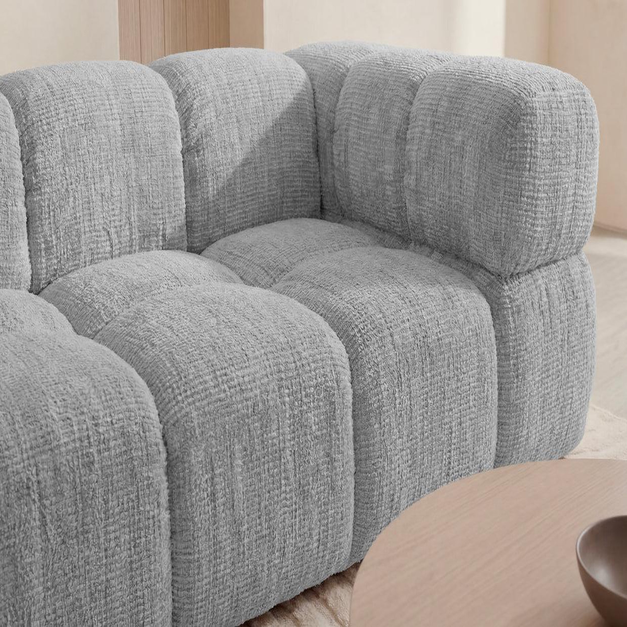 Voir la diapositive 4 : CASANOVA PARIS Gustave - canapé droit tissu chenille 2 places