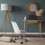 Voir la diapositive 5 : Rendez vous déco Chaise de bureau blanche sur roulettes - Skandi