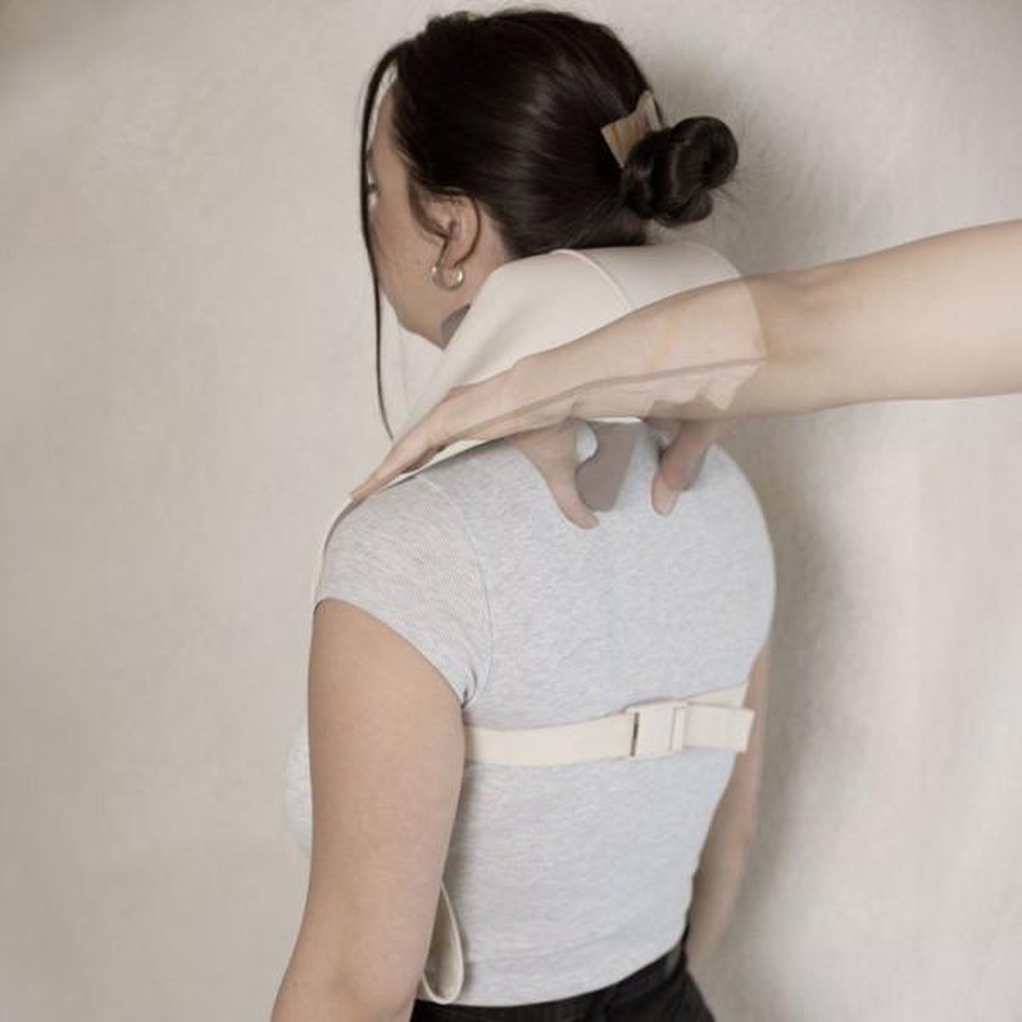 Voir la diapositive 6 : LIVOO Masseur shiatsu pour cou et cervicales - dos201
