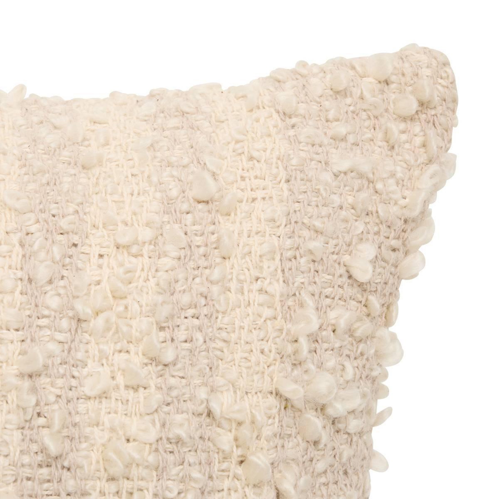Voir la diapositive 2 : ATMOSPHERA Coussin déco bouclette  beryl  30x50cm beige lin
