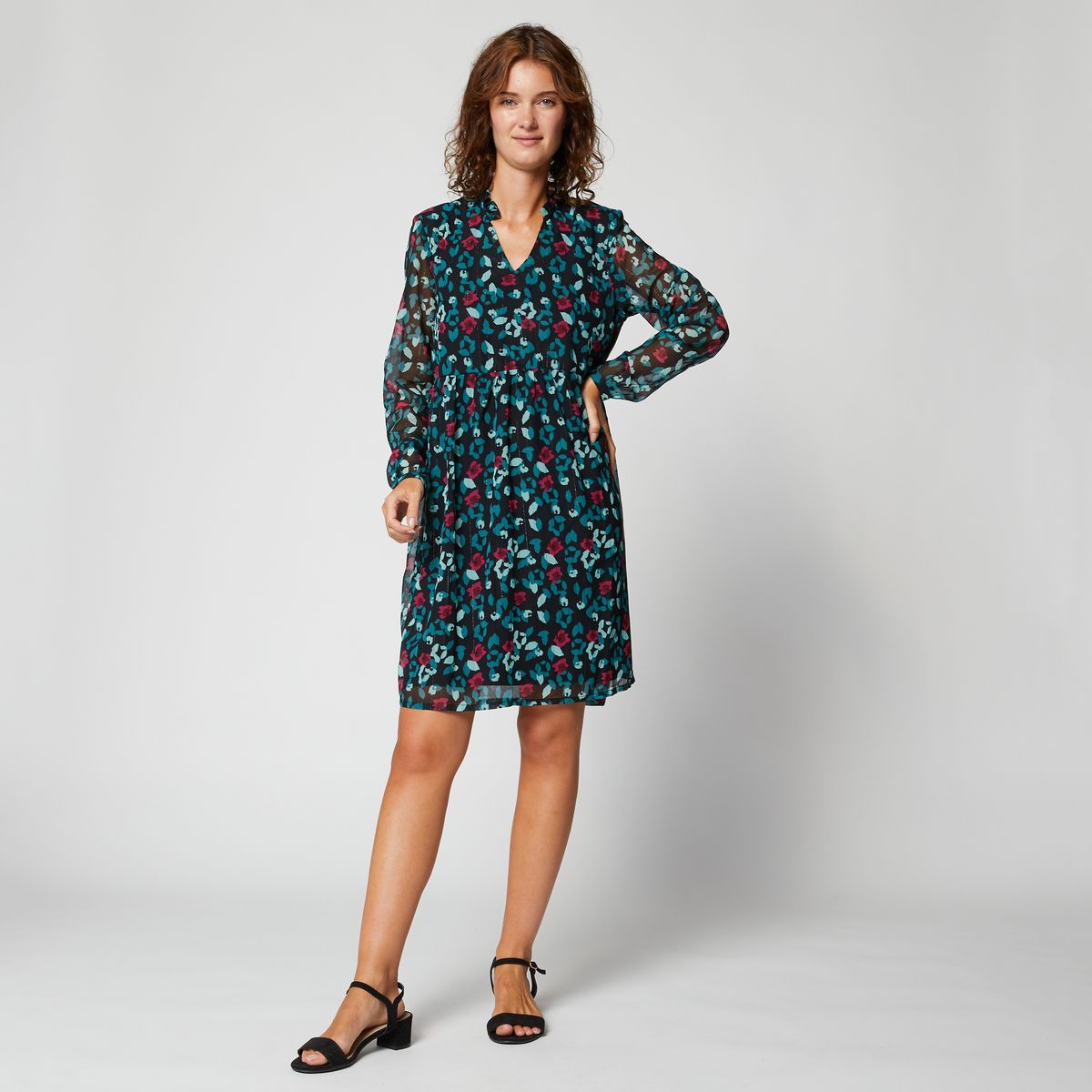Robe Longue Emilio Pucci Manches Longues Col V - Occasion Très Bon état, Jersey Soie, Imprimé Géométrique