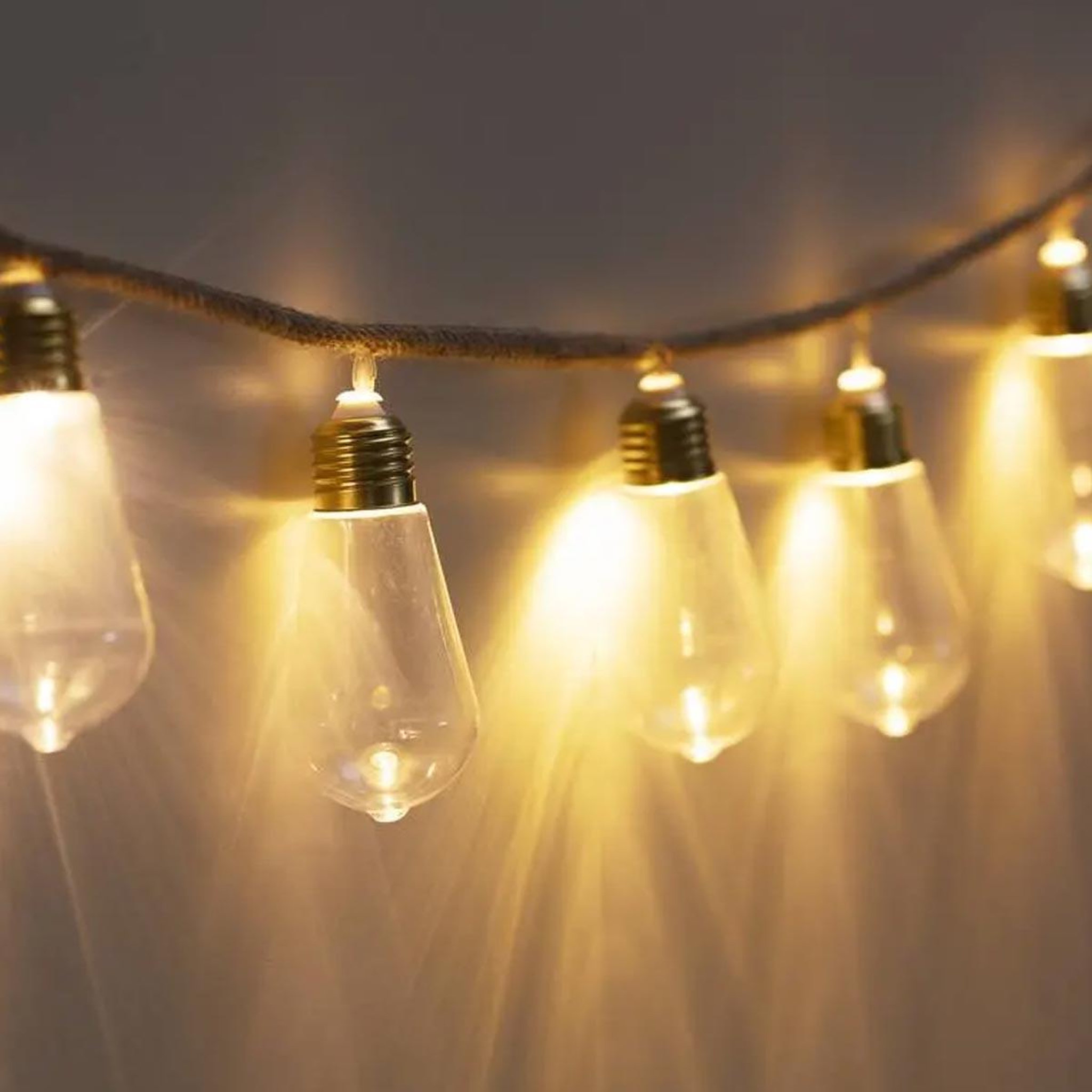 Voir la diapositive 3 : ATMOSPHERA Guirlande led 10 ampoules  loft  165cm transparent