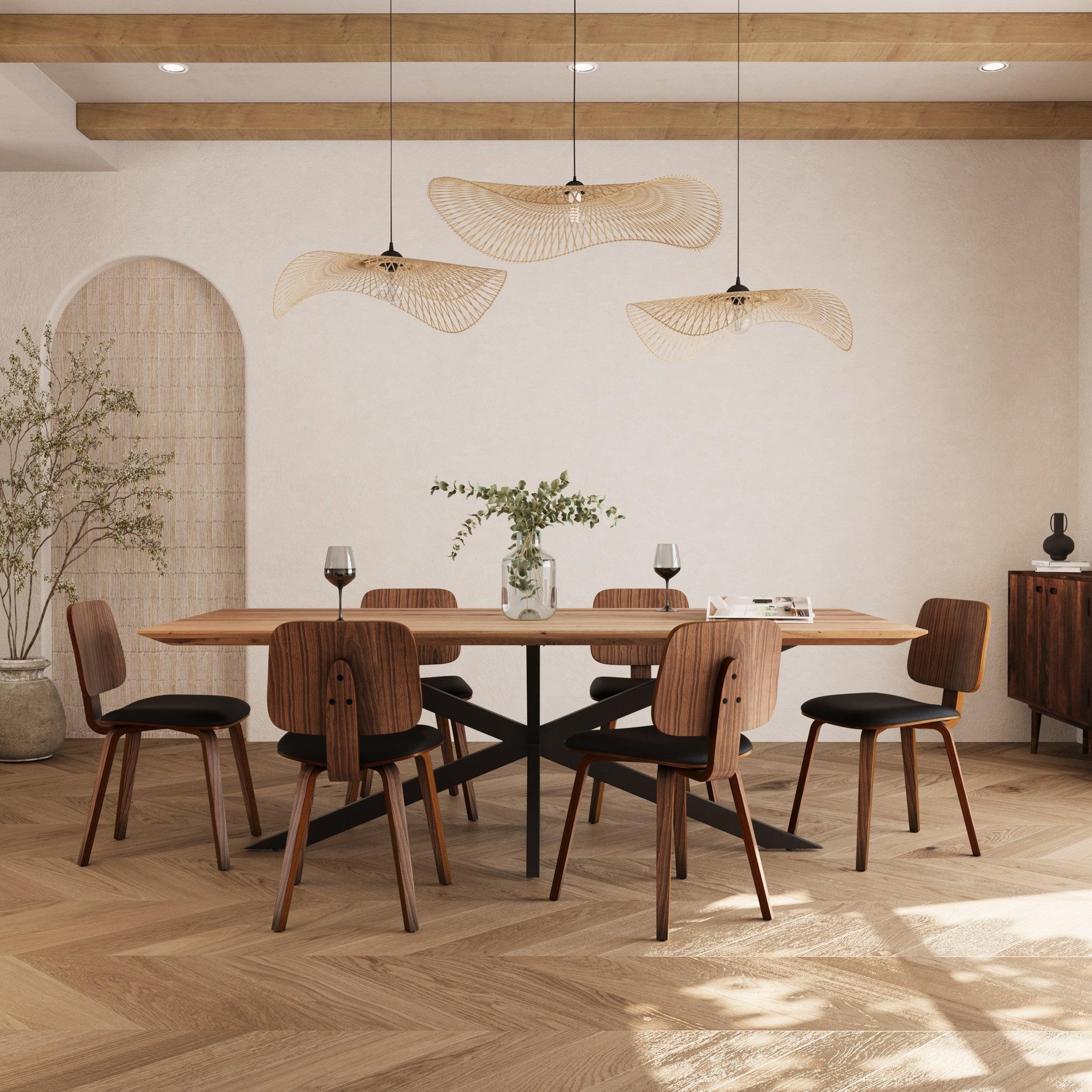 Voir la diapositive 5 : MAISON PAVANE Lot de 2 chaises en bois plaqué noyer et PU noir-Flow