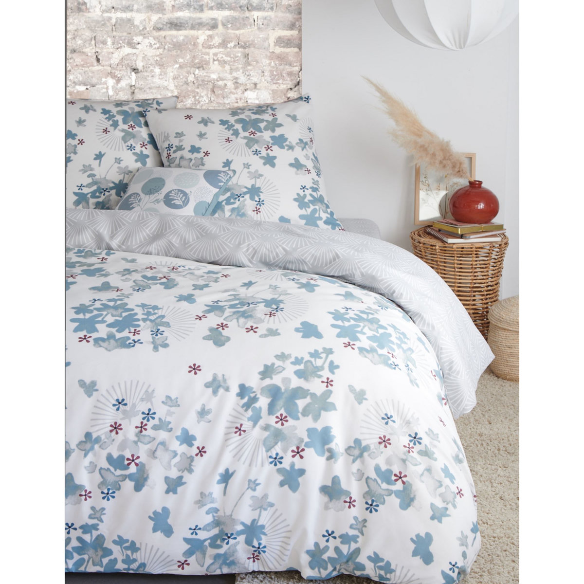 Parure housse de couette en microfibre motifs fleurs