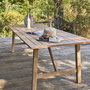 Voir la diapositive 4 : SWEEEK Table de jardin en bois d'eucalyptus LORIA naturel. 8 places. 260 x 100 x 76 cm