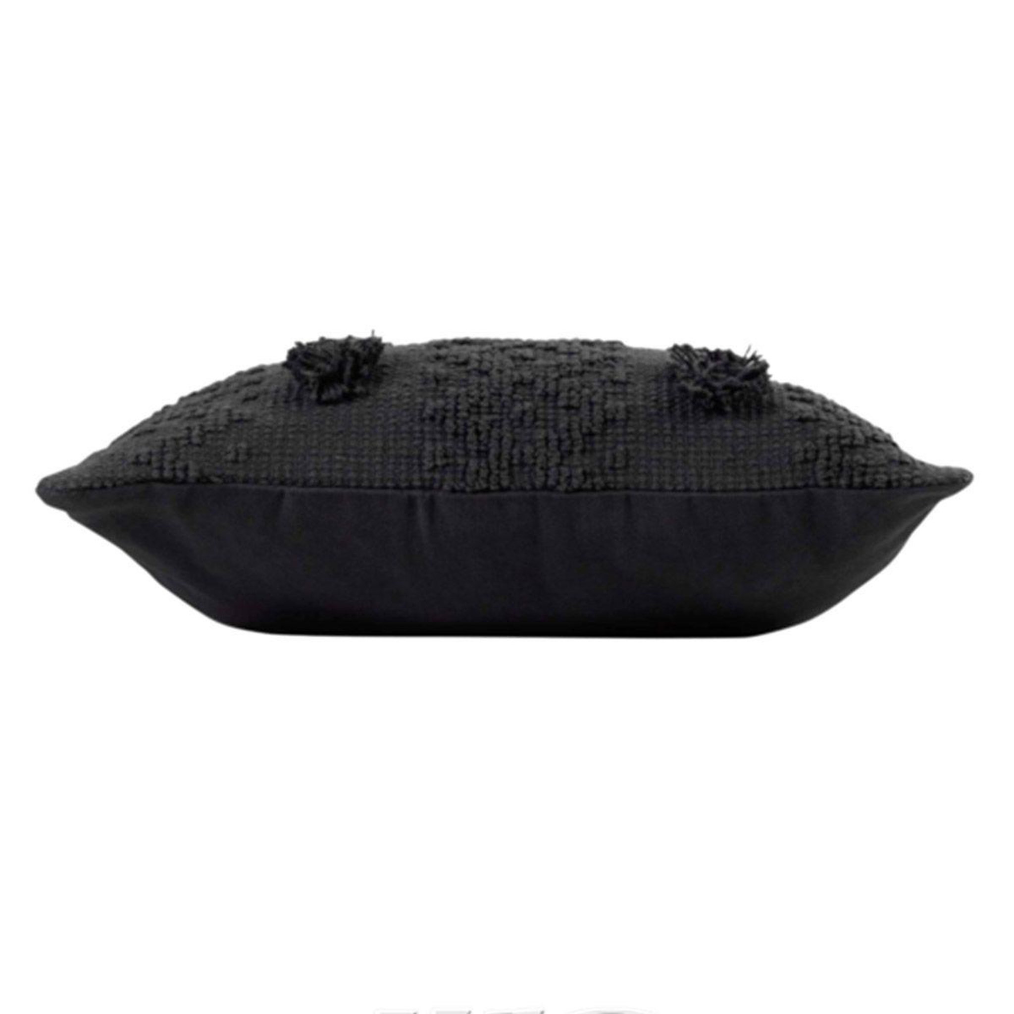 Voir la diapositive 2 : Douceur d'Intérieur Coussin déco à pompons  alenia  40x40cm anthracite