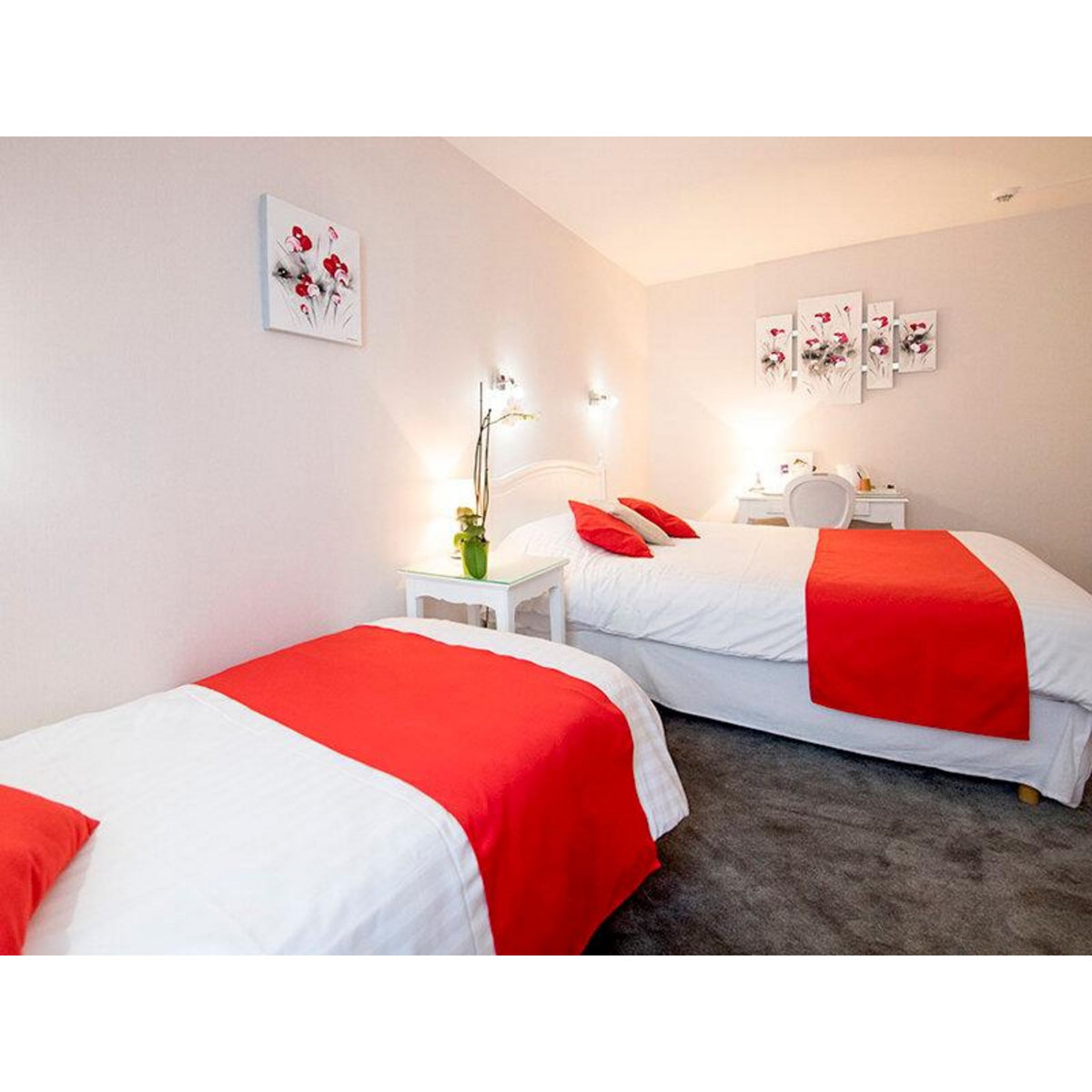 Smartbox Séjour de 2 jours en hôtel de charme 3* à Rodez en famille - Coffret Cadeau Séjour