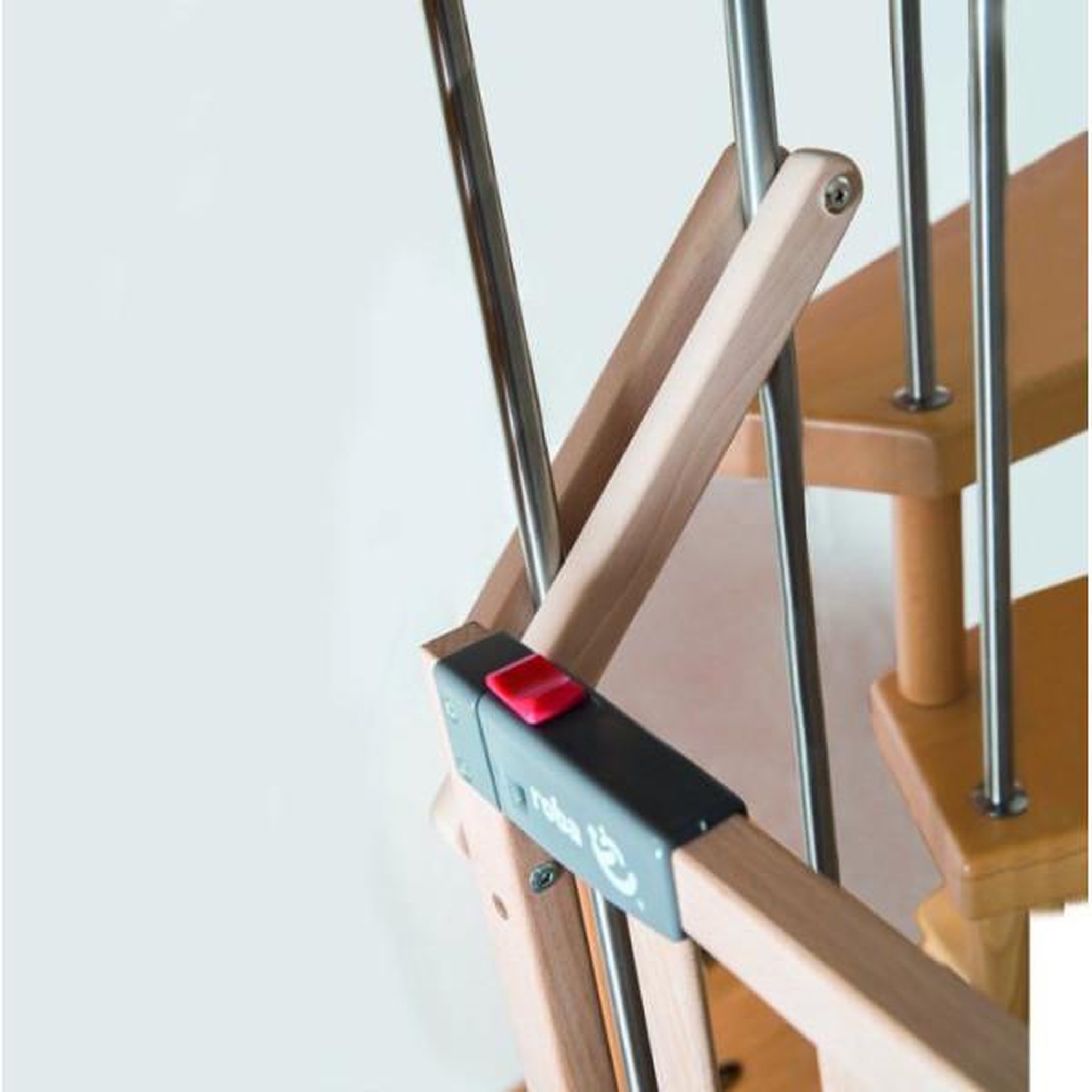 Voir la diapositive 4 : Roba Barriere de sécurité bébé pour escalier safety up - roba - largeur de 93.5 a 120.5 cm - bois naturel