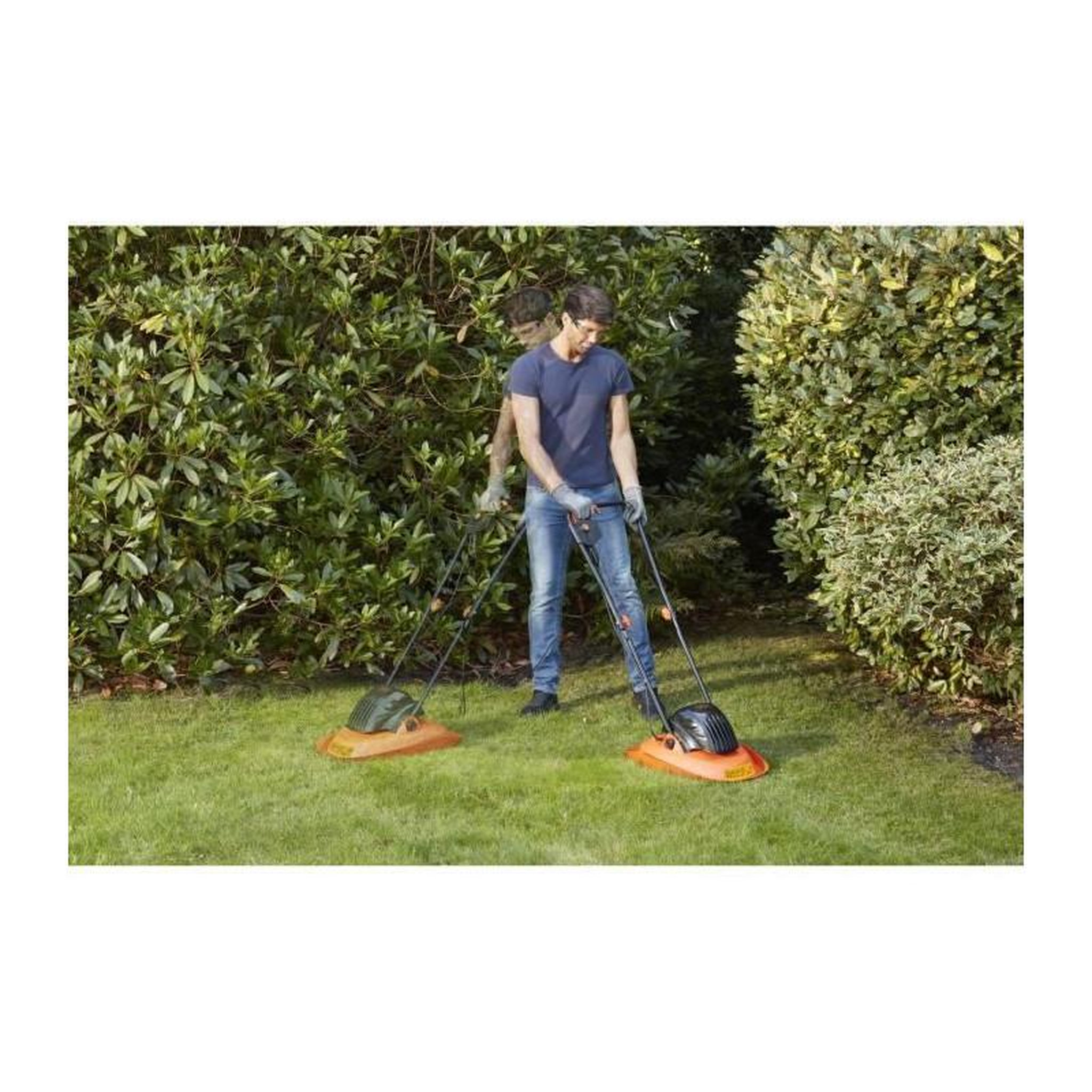 Voir la diapositive 5 : Black et Decker BLACK + DECKER Tondeuse electrique sur coussin dair 30cm - 1200 W - 6 lames -  BEMWH551-QS