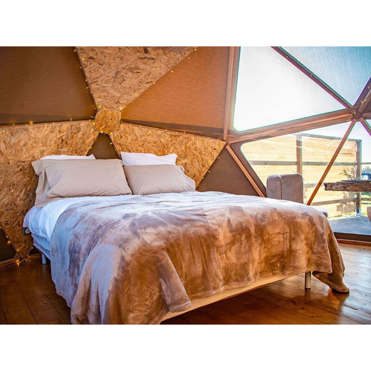 Smartbox 2 jours insolites en dôme avec modelage et bain bouillonnant près de Bordeaux - Coffret Cadeau Séjour