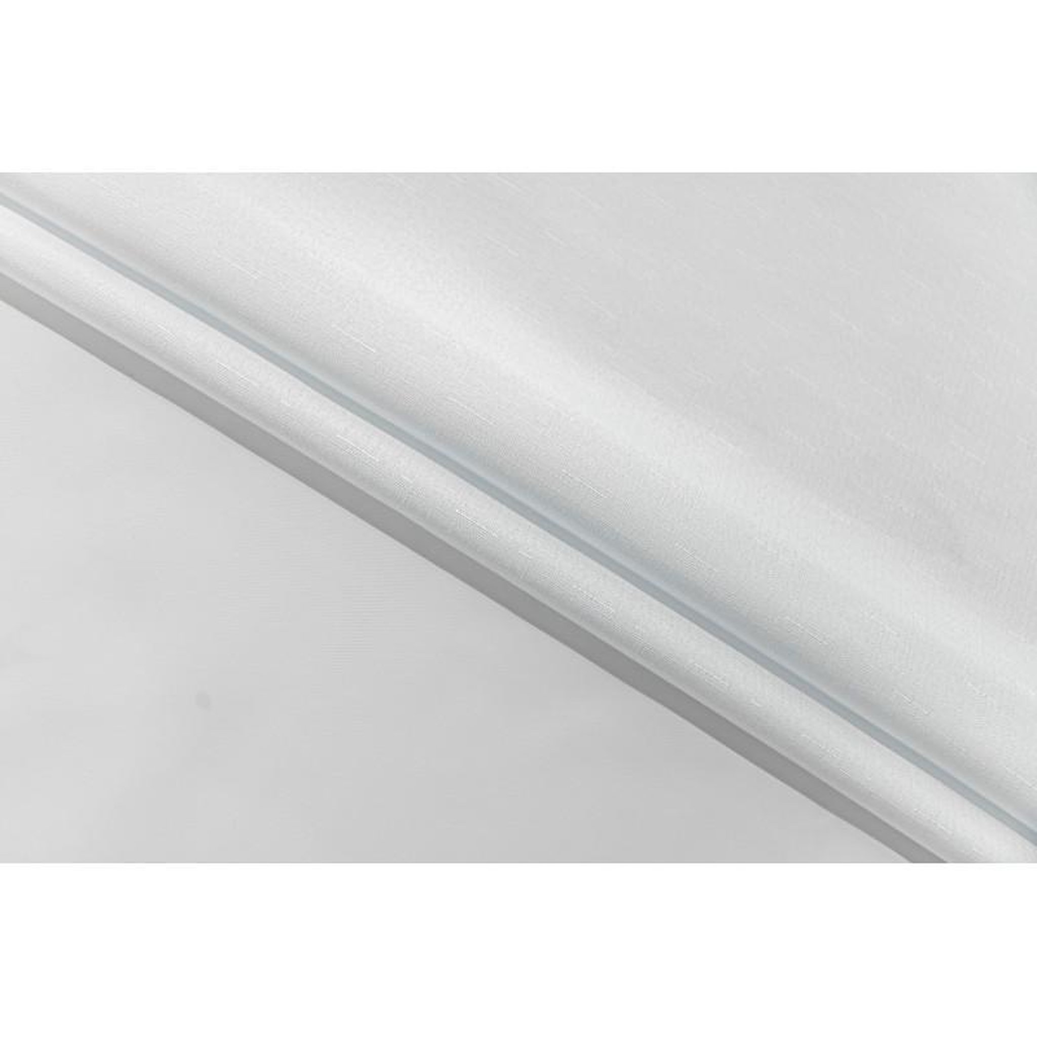 Voir la diapositive 4 : UNIVERS DECOR Nappe antitache unie blanche rectangulaire 145 x 240 cm - blanc -