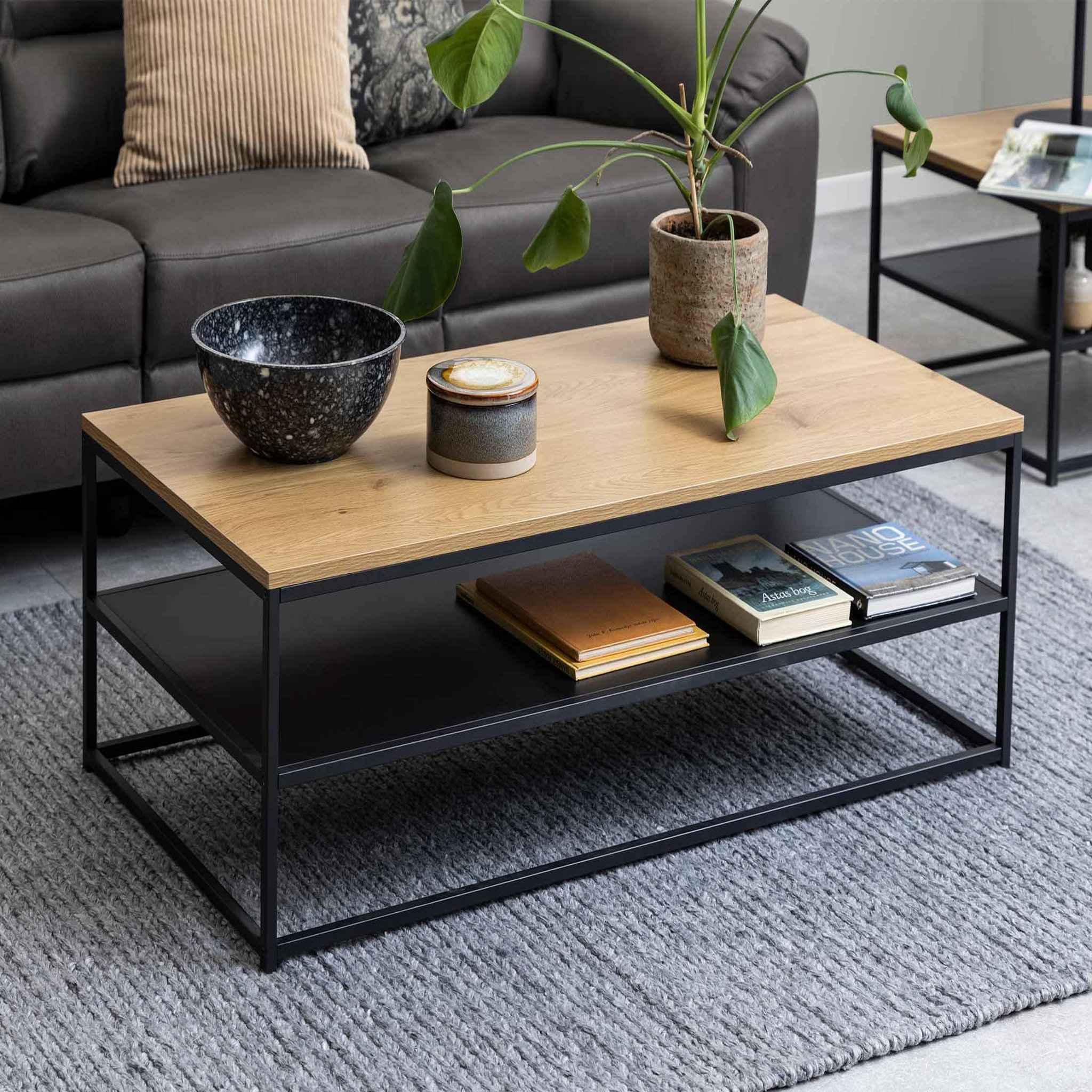 Voir la diapositive 2 : LISA DESIGN Salida - table basse - effet bois et métal noir - 120 cm