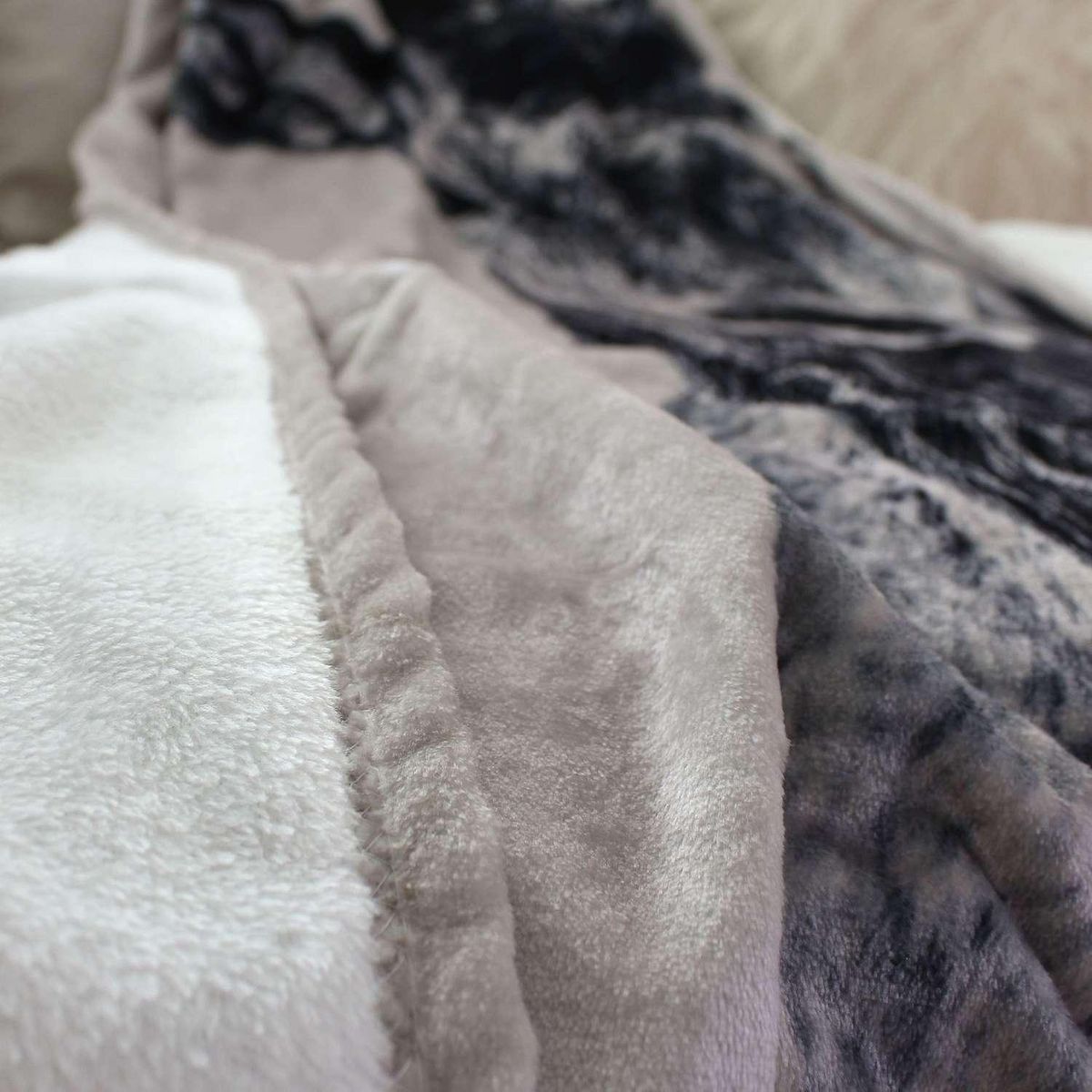 TOILINUX Plaid imprimé cerf Epicéa