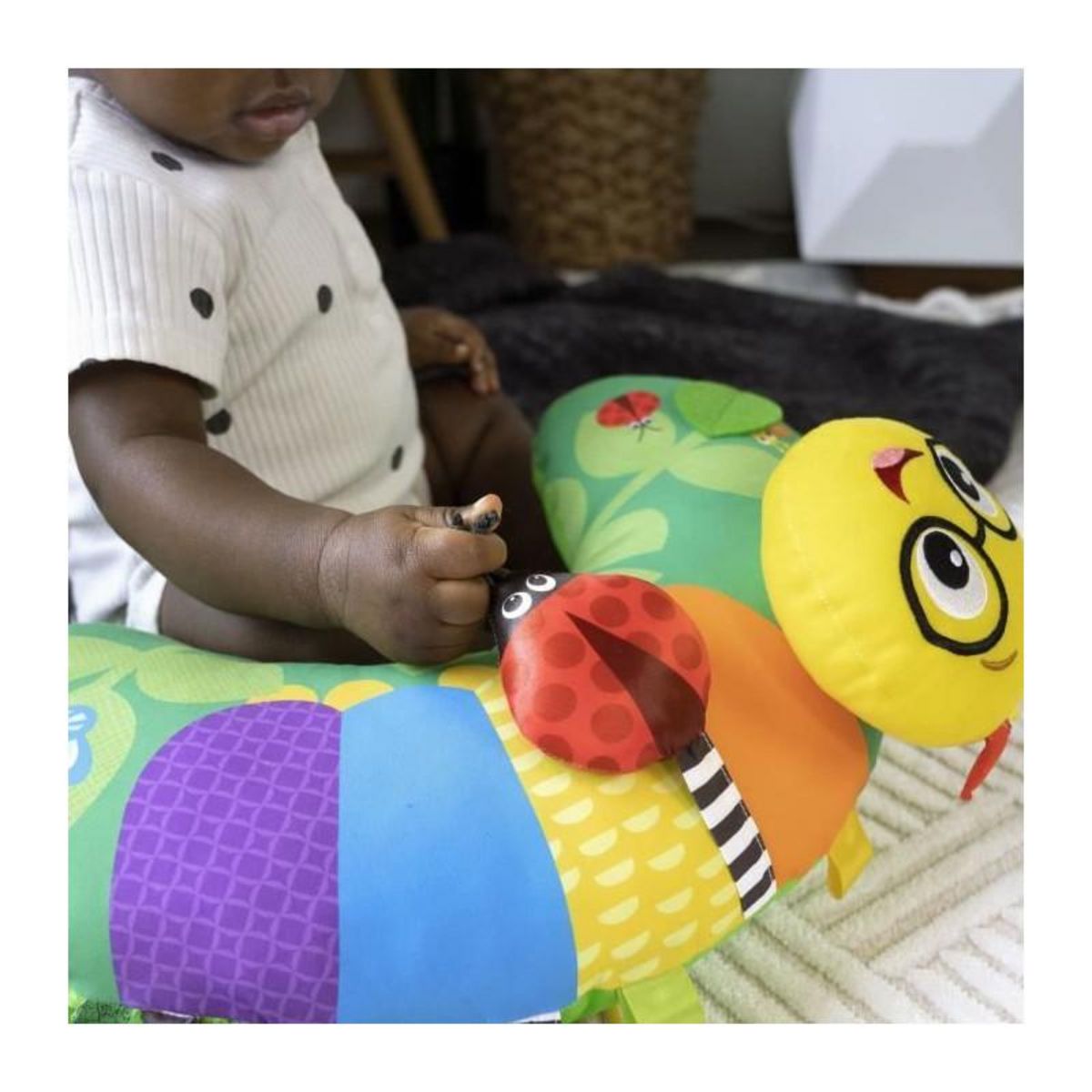BABY EINSTEIN Coussin d'activités multisensoriel pour jeux a plat ventre - BABY EINSTEIN - Cal-a-Pillow - Enfants de 0 mois et plus