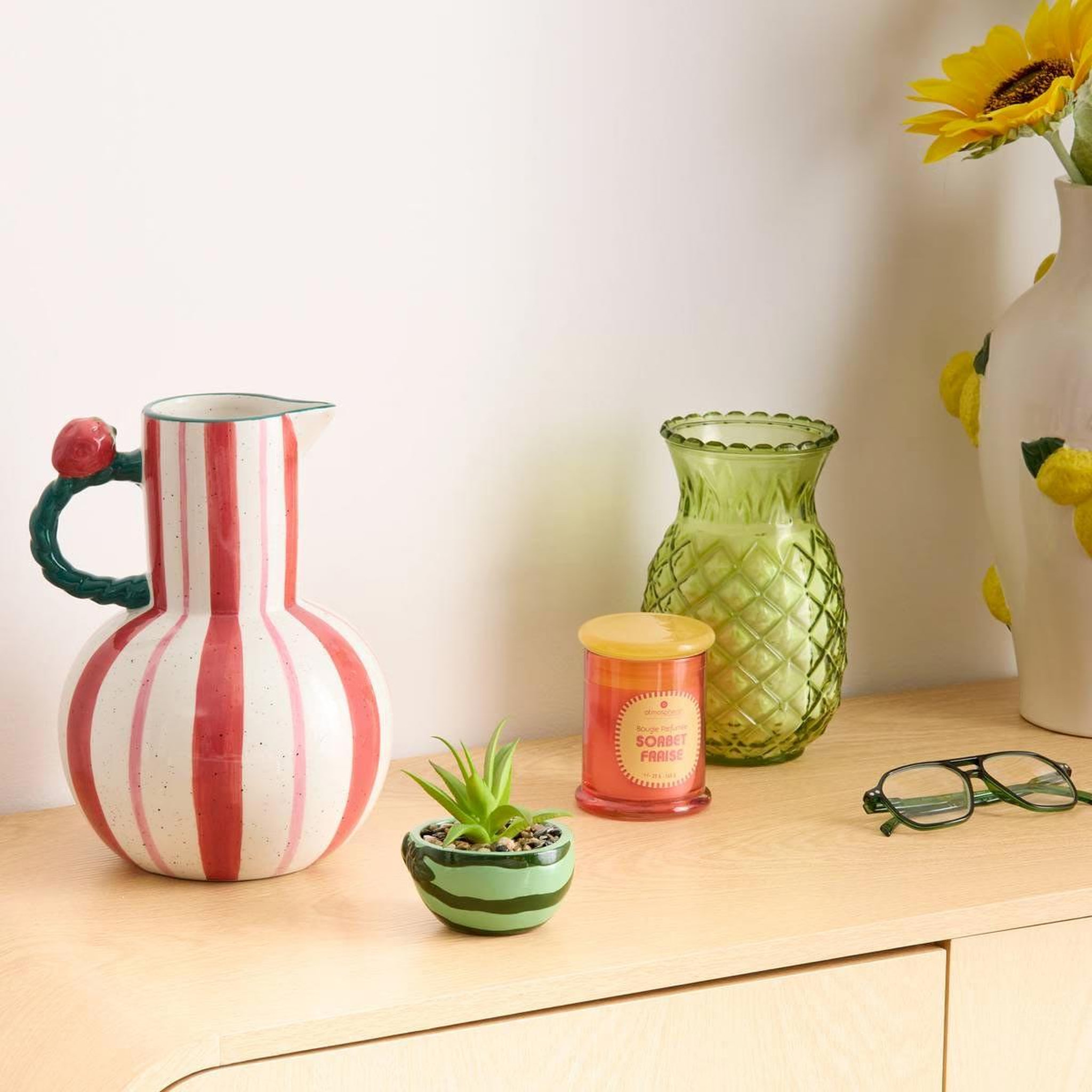 Voir la diapositive 2 : ATMOSPHERA Vase carafe en céramique  fruity  25cm multicolore