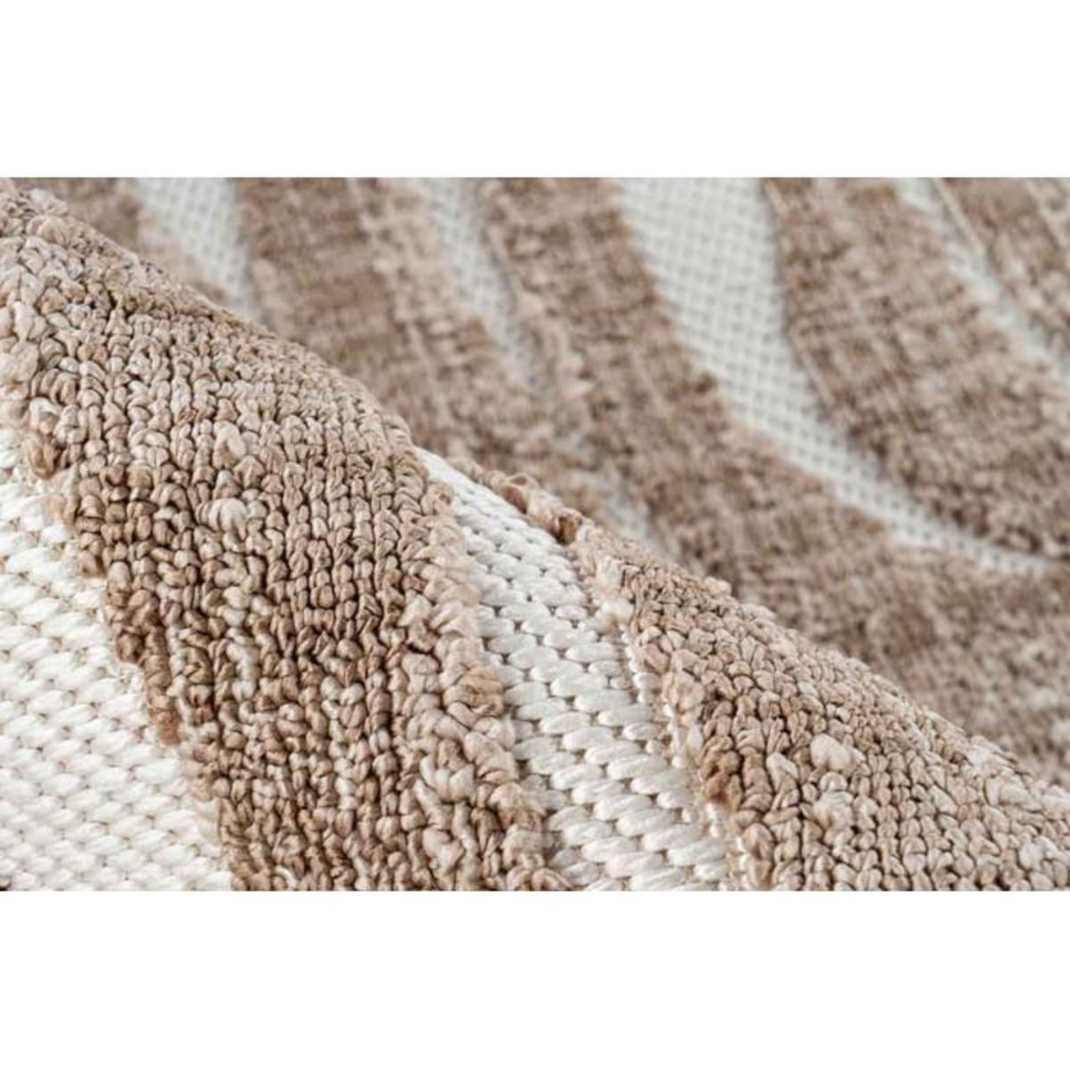 Paris Prix Tapis Tissé Ethnique à Poils Courts  Sarai II  Beige