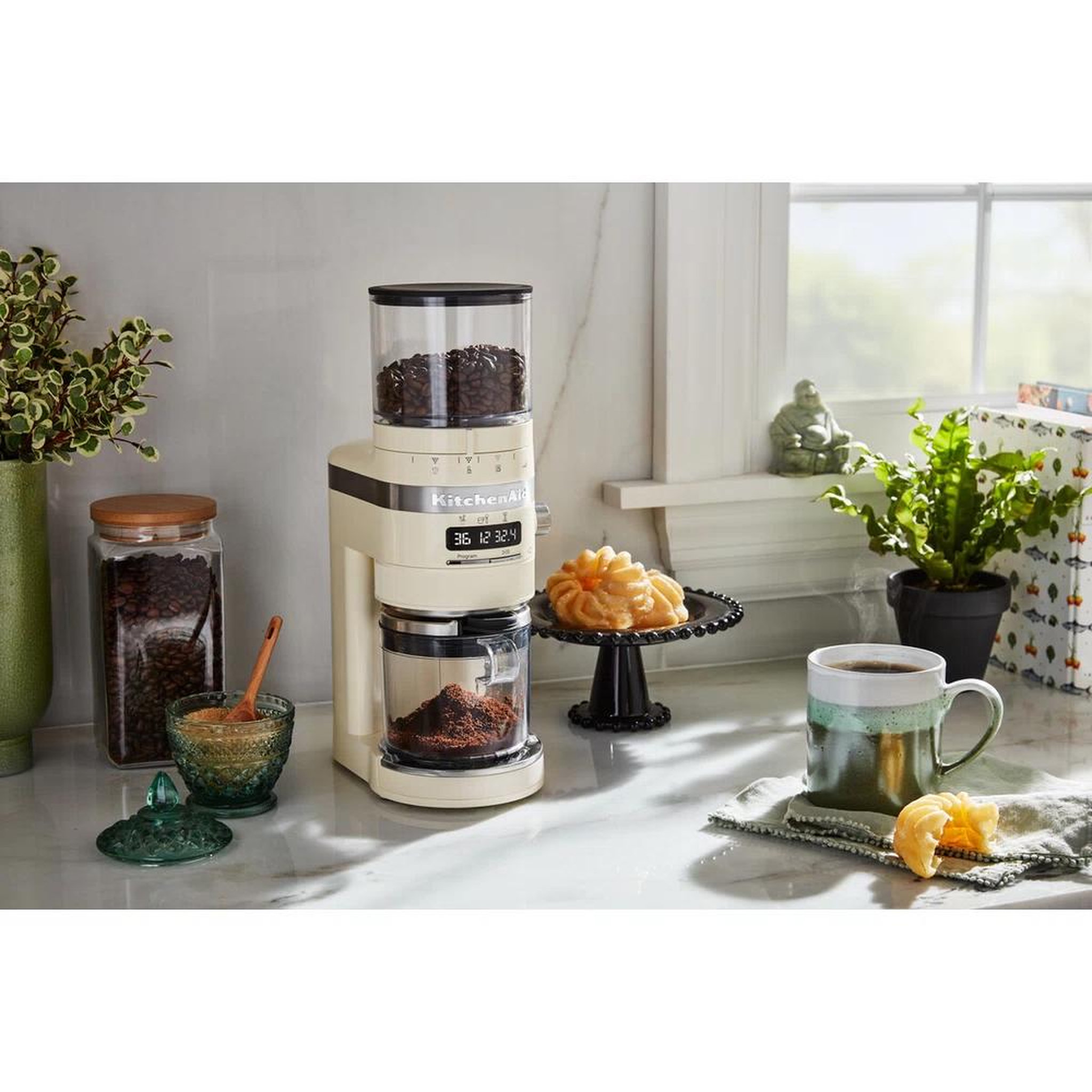 Voir la diapositive 4 : KitchenAid Moulin à café 340g 240w crème - 5kcg8433eac