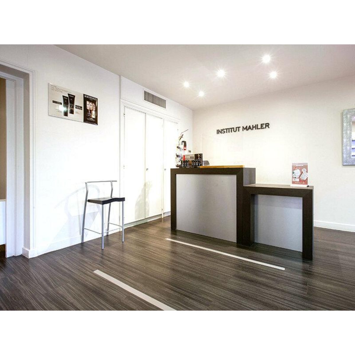 Smartbox Soin du visage d'1h15 avec examen de peau en institut à Bordeaux - Coffret Cadeau Bien-être