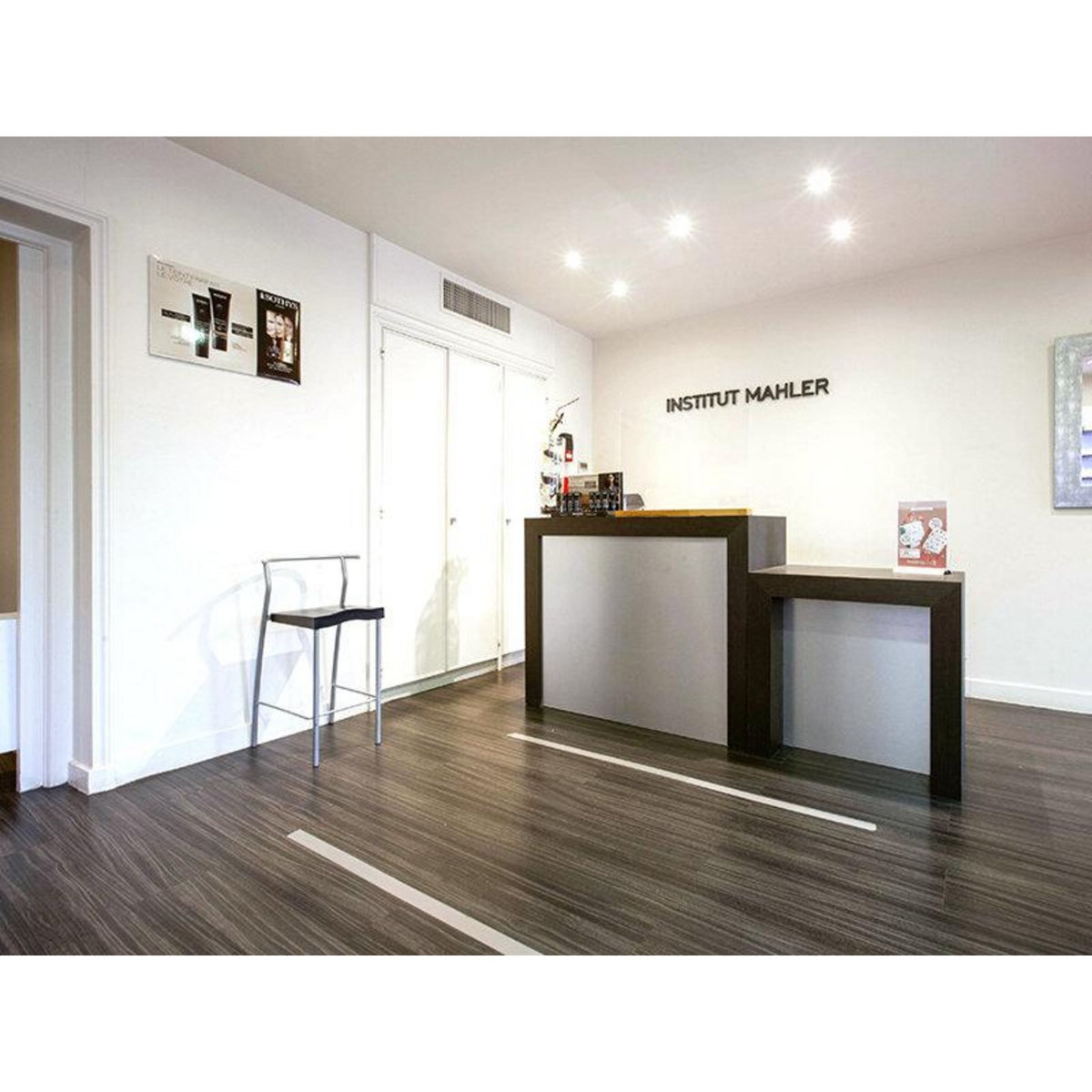 Smartbox Soin du visage d'1h15 avec examen de peau en institut à Bordeaux - Coffret Cadeau Bien-être