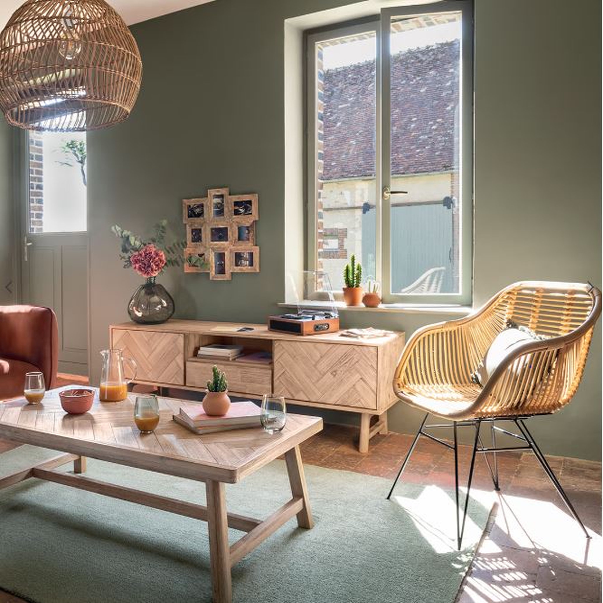 Voir la diapositive 5 : Fauteuil en rotin naturel LORETA