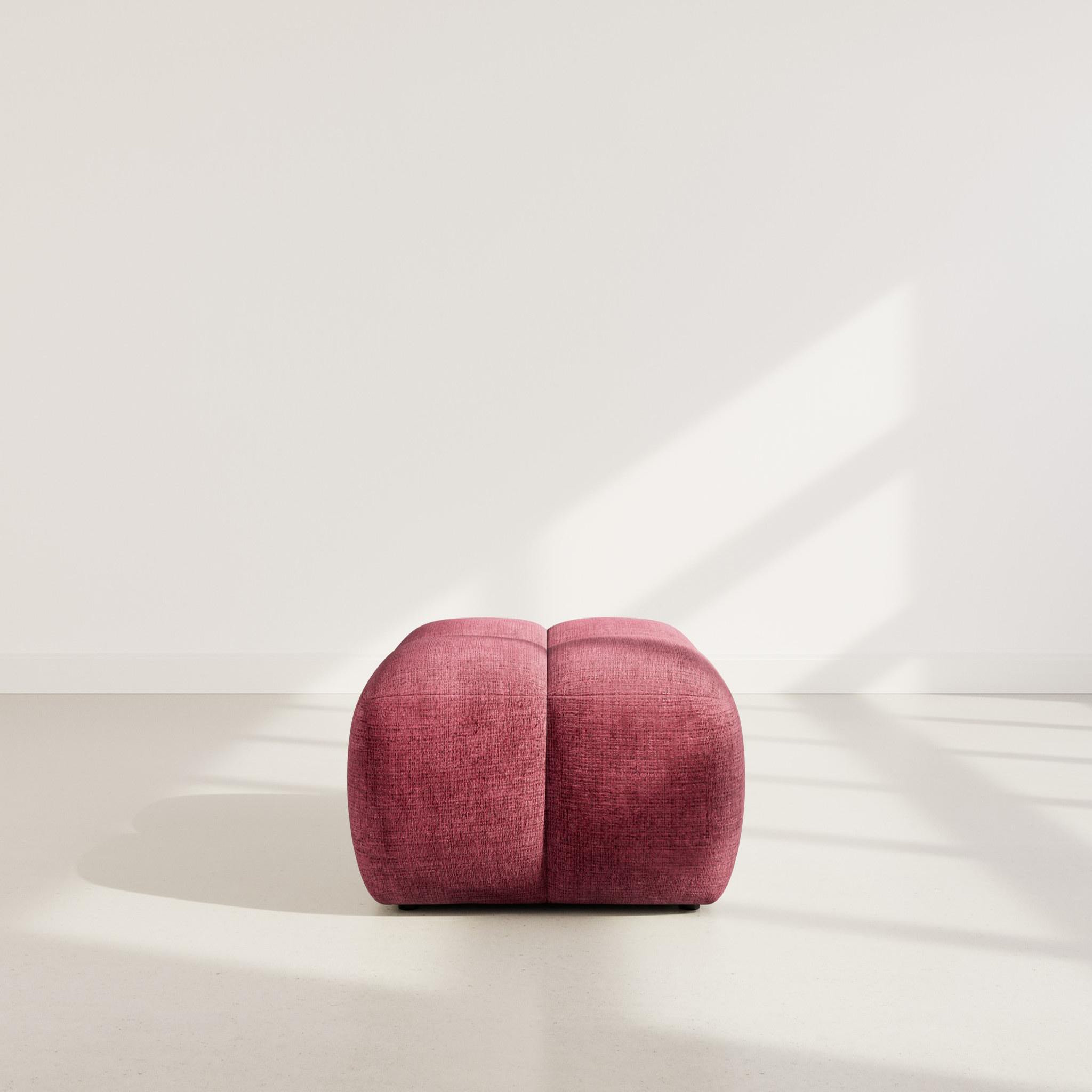 Voir la diapositive 2 : LISA DESIGN Grace - pouf en velours texturé