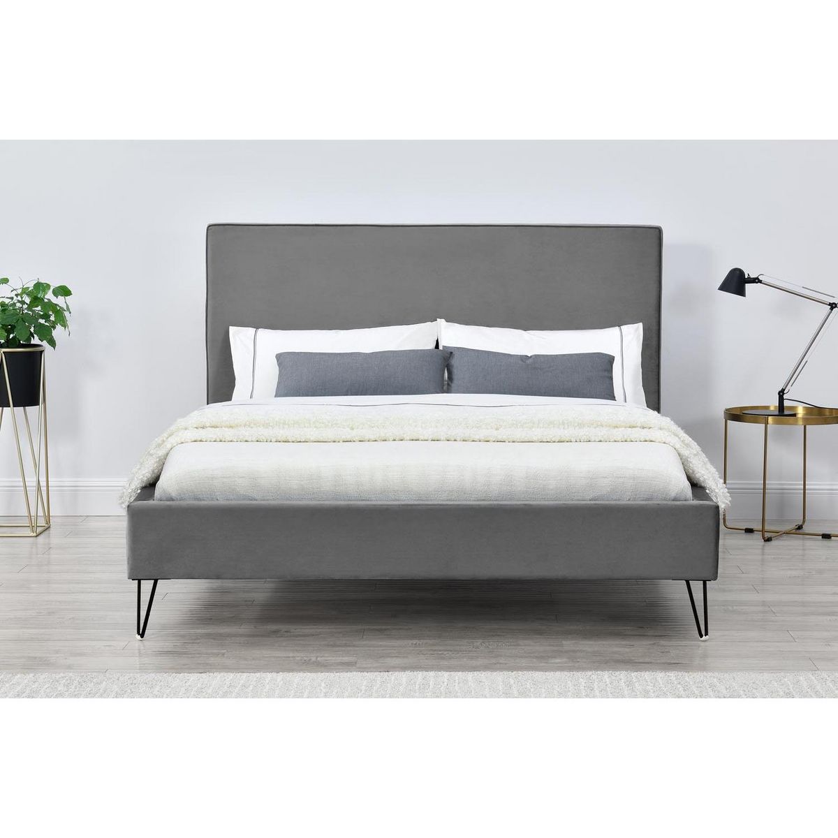 CONCEPT USINE Structure de lit 140 x 190 cm en velours gris et noir RIVERSIDE