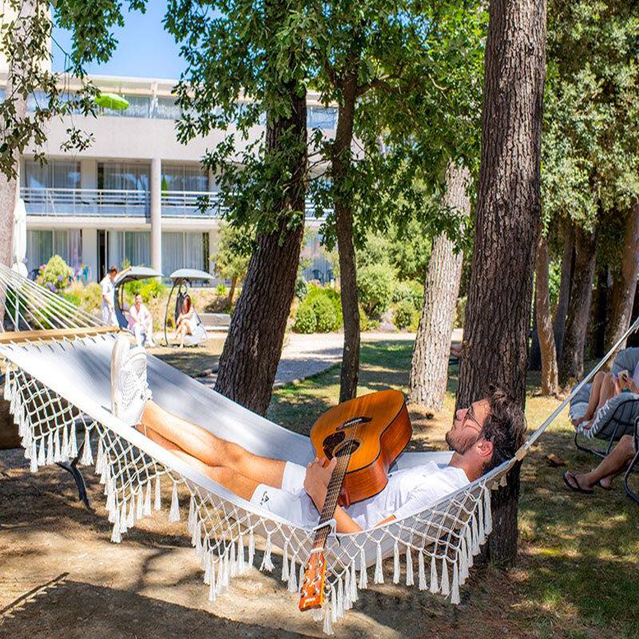 Voir la diapositive 4 : Smartbox Agréable escapade de 2 jours en hôtel club près des sables-d'olonne - coffret cadeau séjour