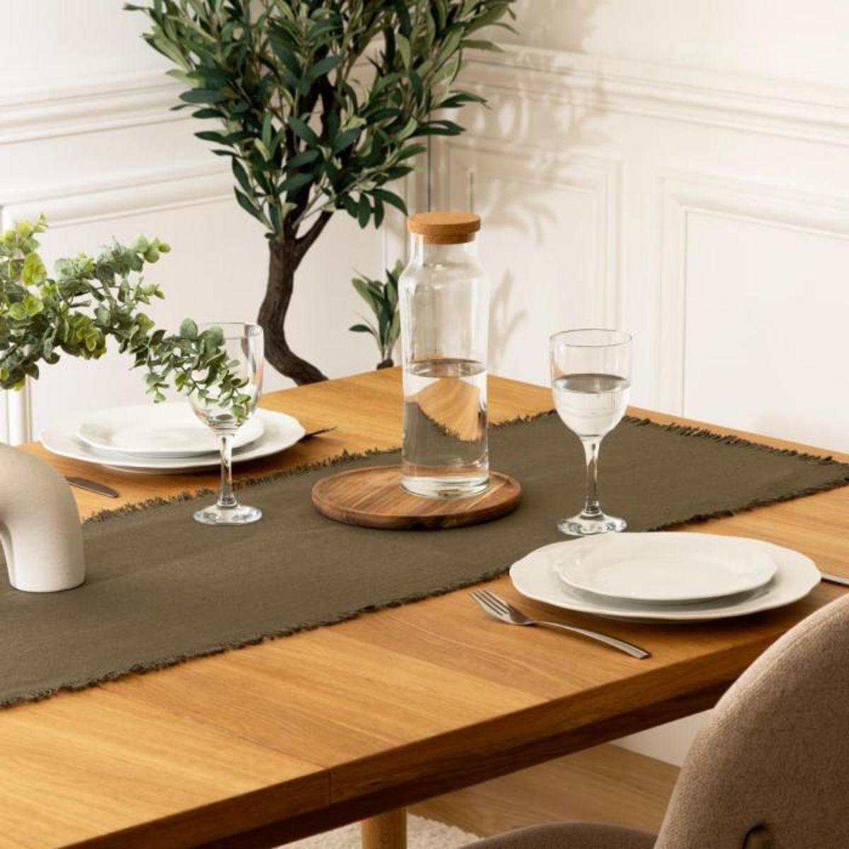 SECRET DE GOURMET Chemin de Table  Maha  38x140cm Vert Kaki