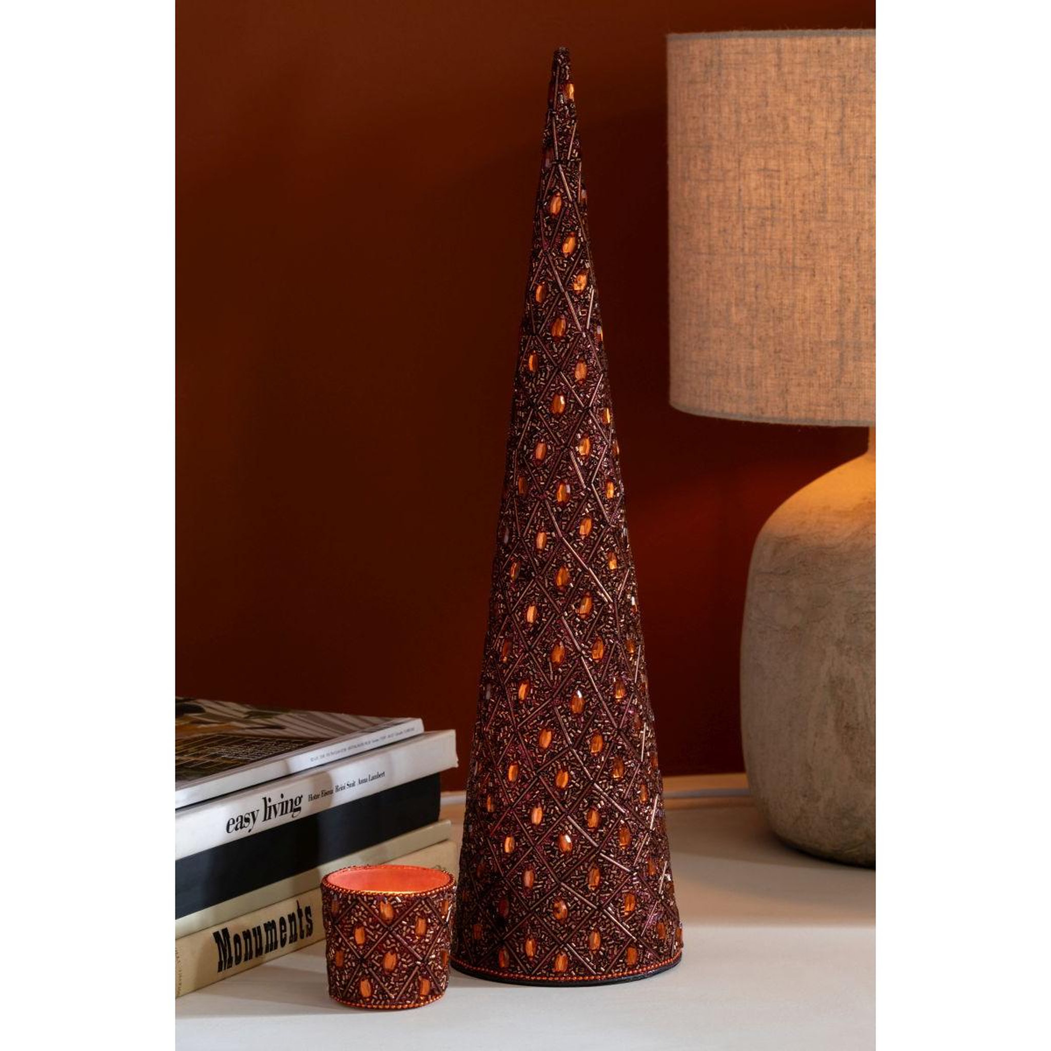 Voir la diapositive 3 : J-LINE Lot de 3 cônes déco  perles  45cm rouille