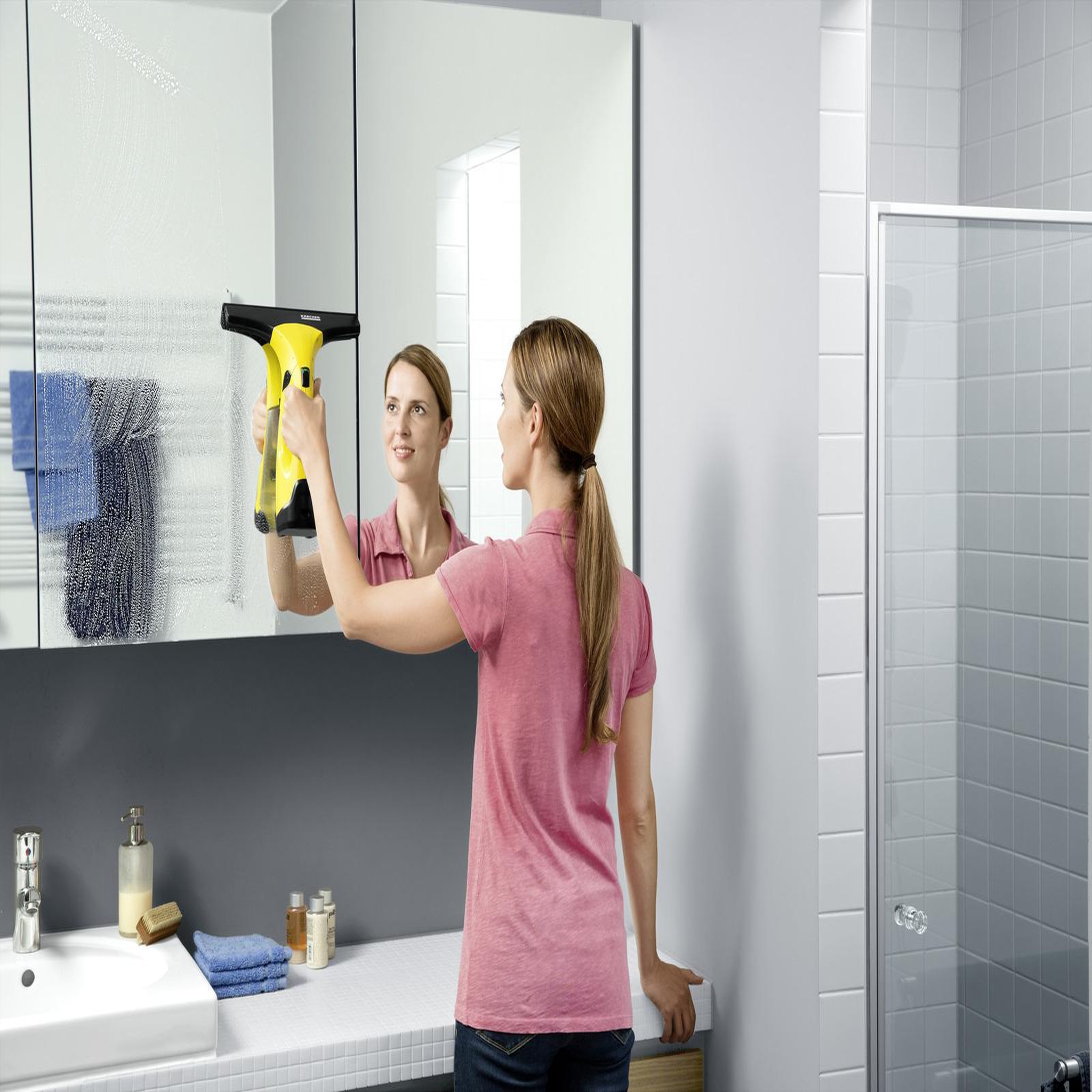 Voir la diapositive 6 : KARCHER Nettoyeur à vitre sans fil rechargeable - 1.633-212.0