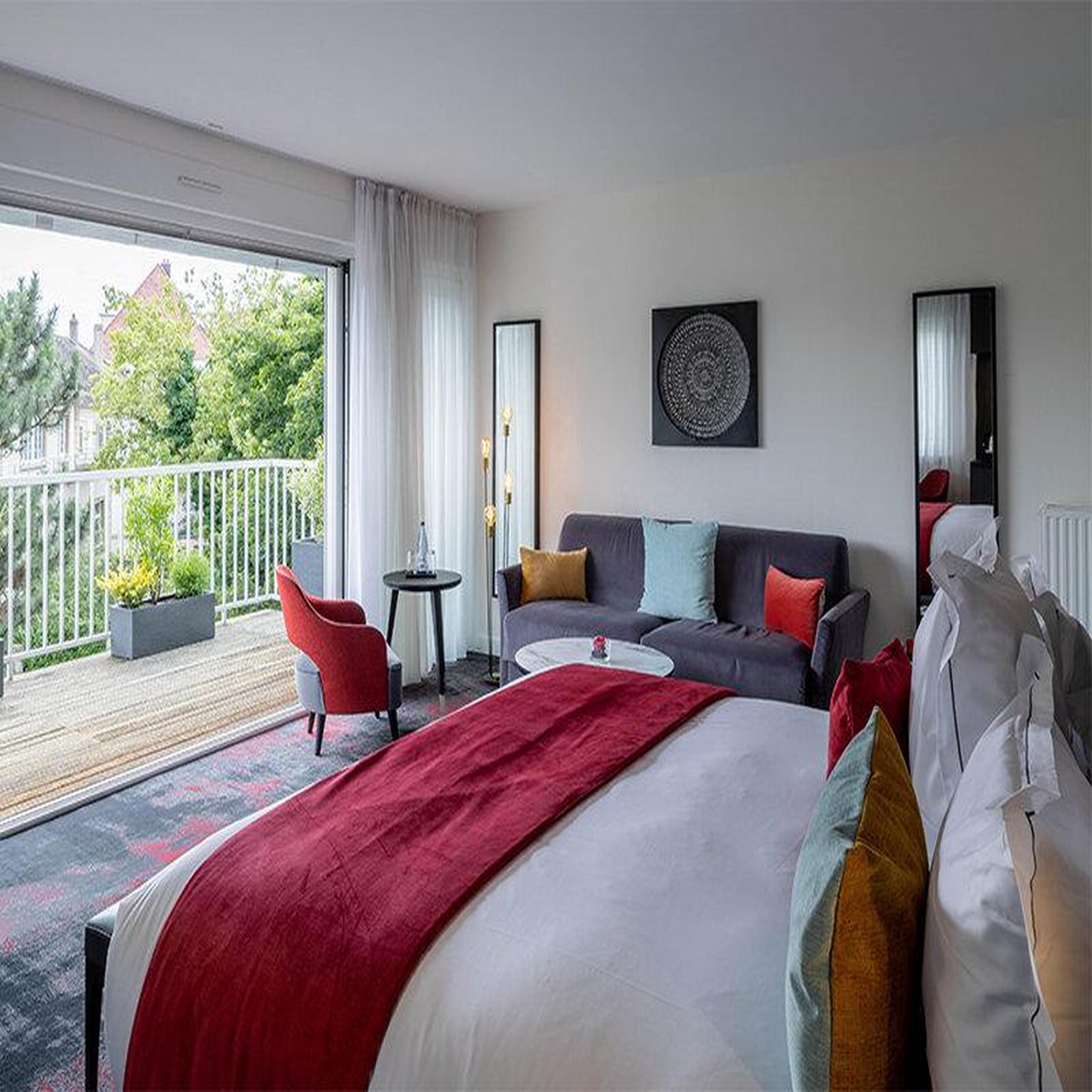 Voir la diapositive 2 : Smartbox 2 jours en hôtel 4* dans une suite romantique à strasbourg - coffret cadeau séjour
