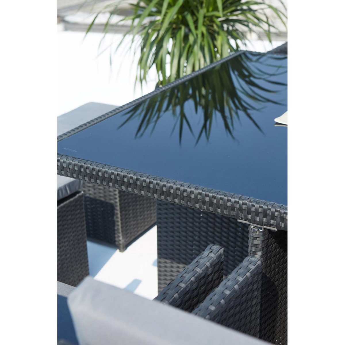 CONCEPT USINE Table et chaises 10 places encastrables en résine noir-gris MONACO