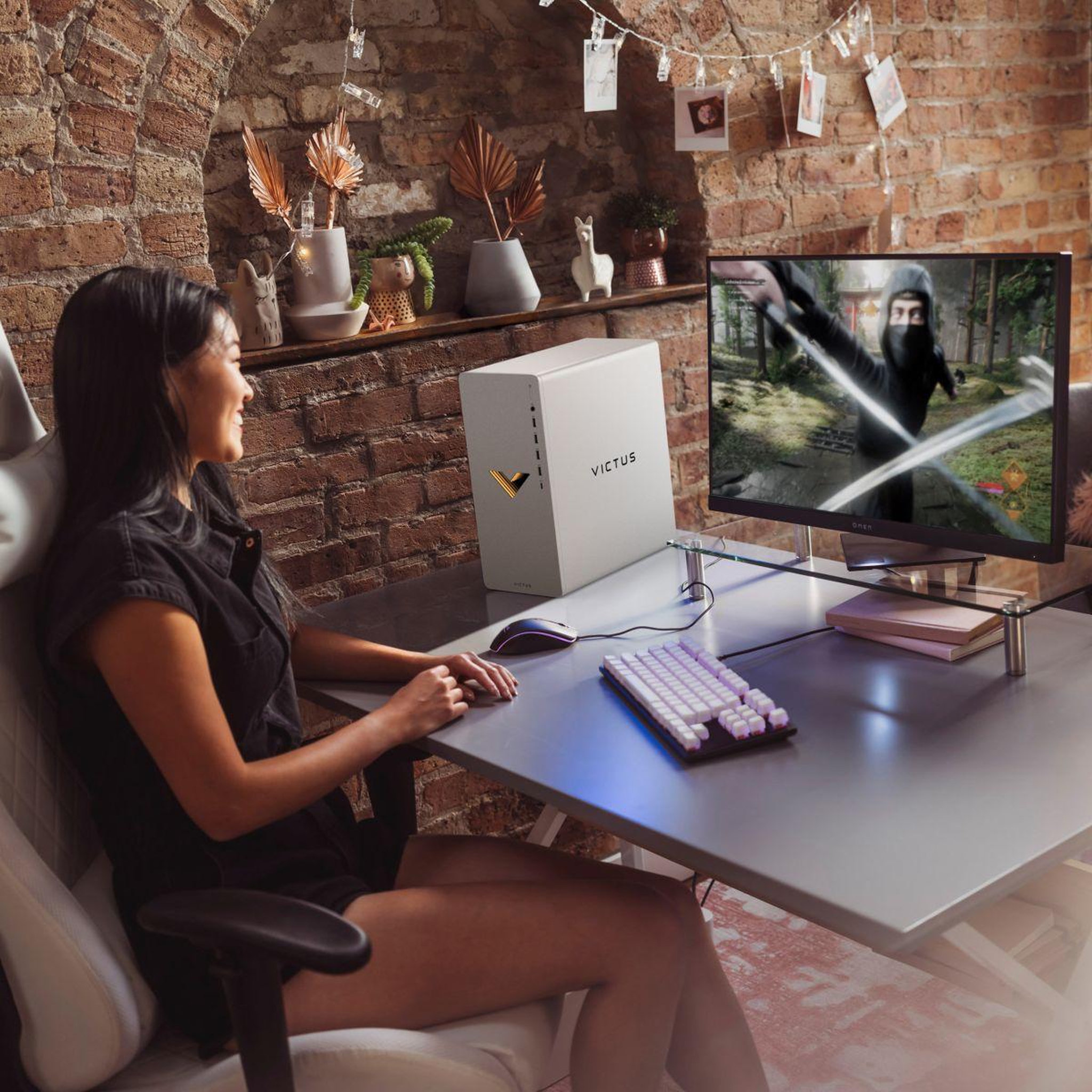 Voir la diapositive 4 : HP PC Gamer Victus TG02-2048nf