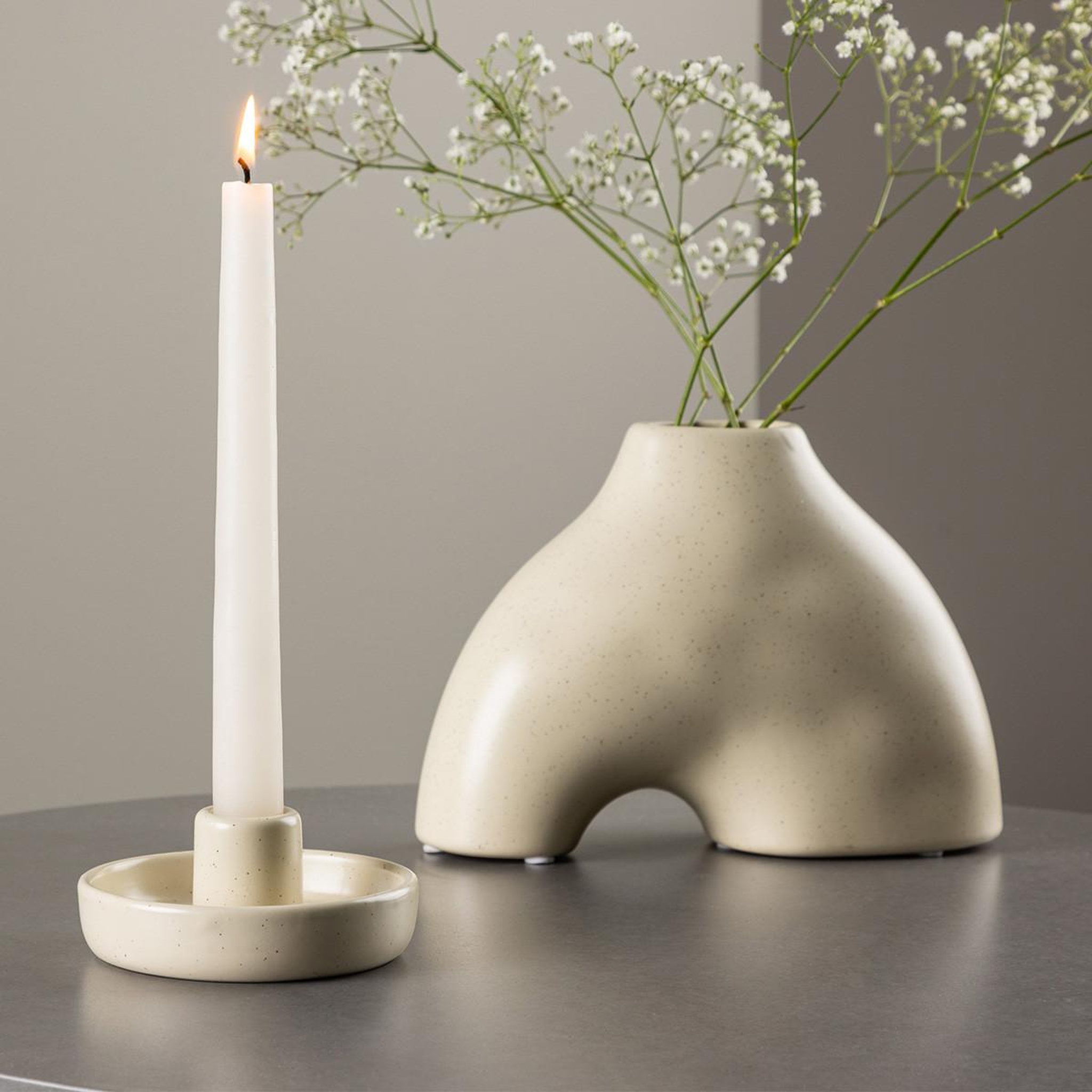 Voir la diapositive 2 : Paris Prix Bougeoir en céramique  otis  11cm beige & noir
