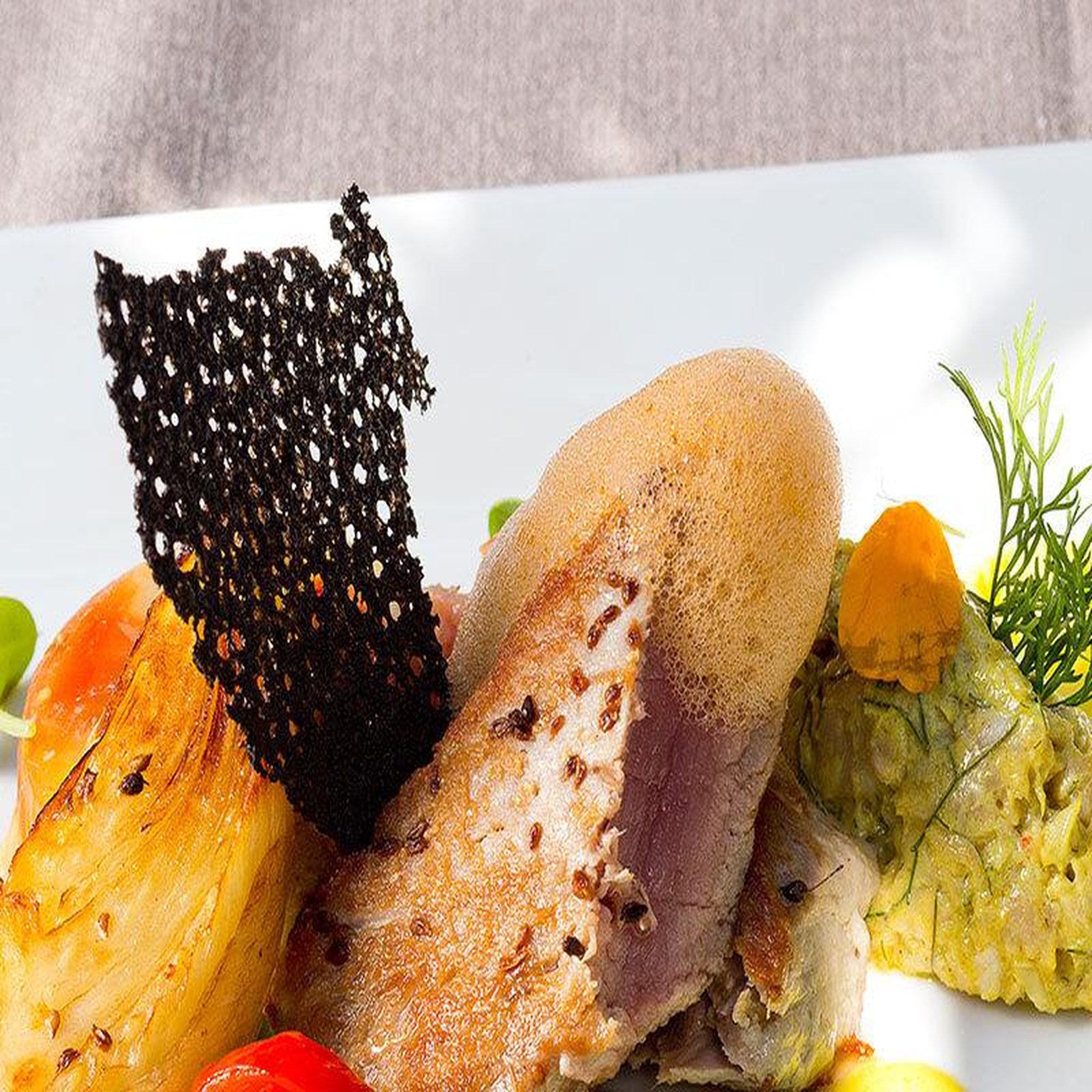 Voir la diapositive 6 : Smartbox Séjour gourmand et détente aux portes de Grenoble : 2 jours en château avec dîner et 2h au spa - Coffret Cadeau Séjour