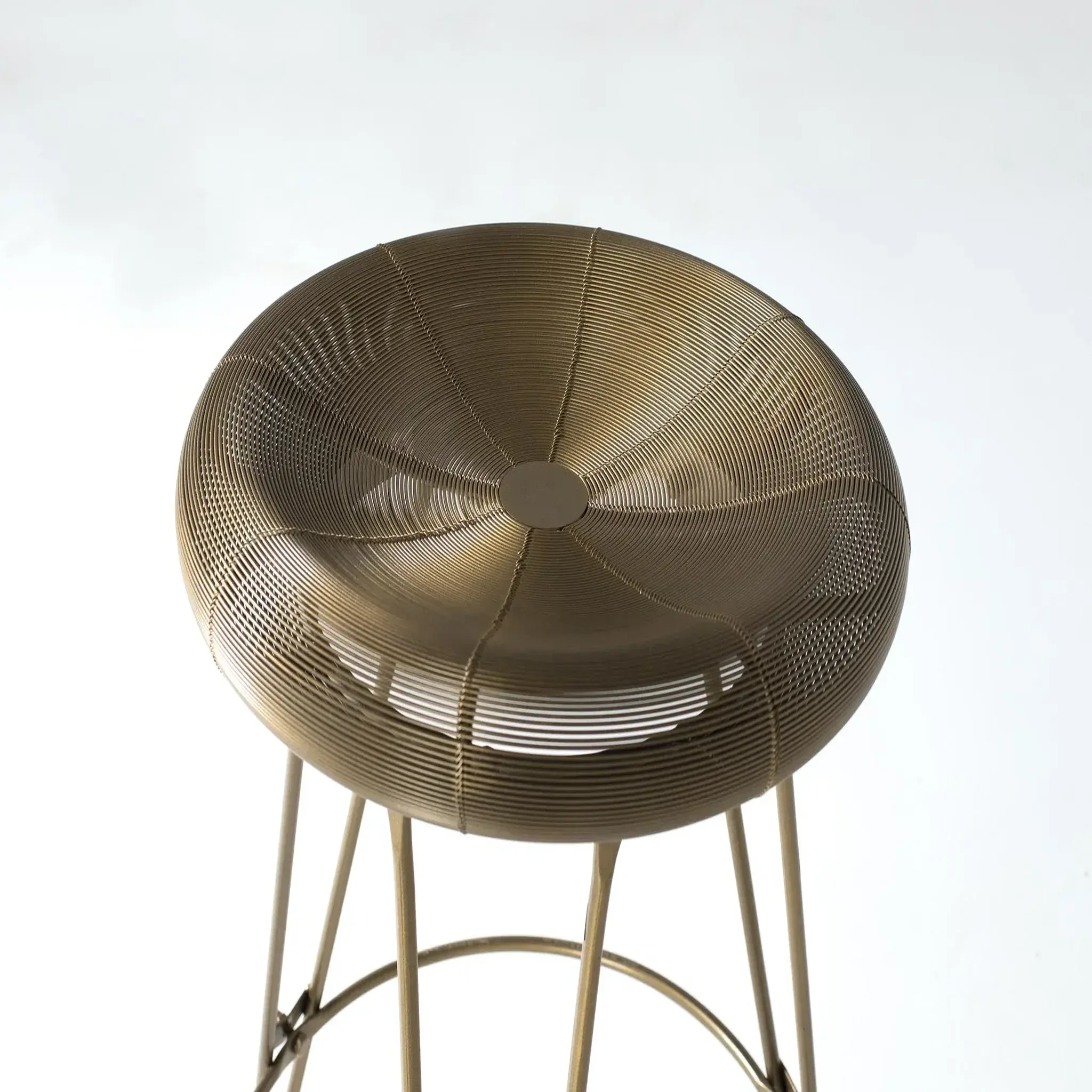 Voir la diapositive 2 : GINER Y COLOMER SL Tabouret en métal 45cm style industriel moderne
