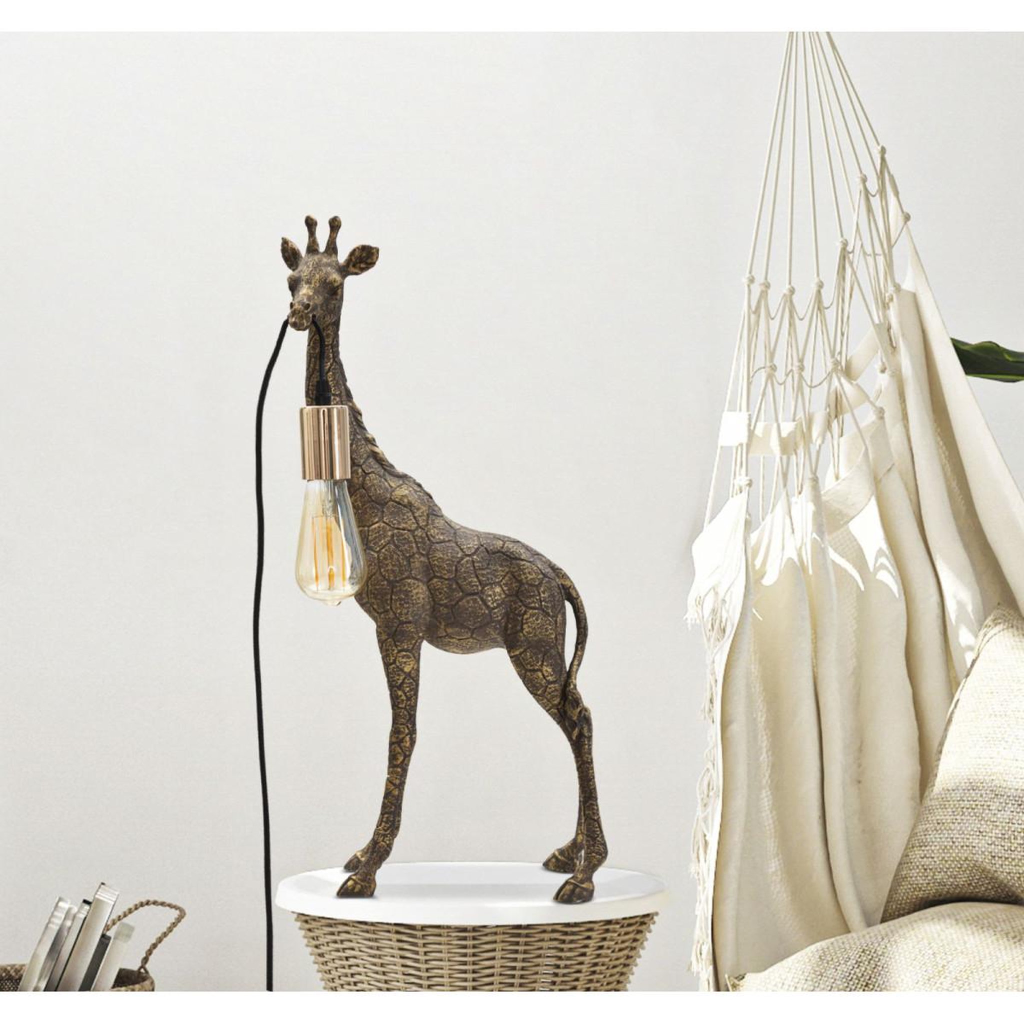 Voir la diapositive 6 : Paris Prix Lampe à poser en résine  girafe  60cm or foncé