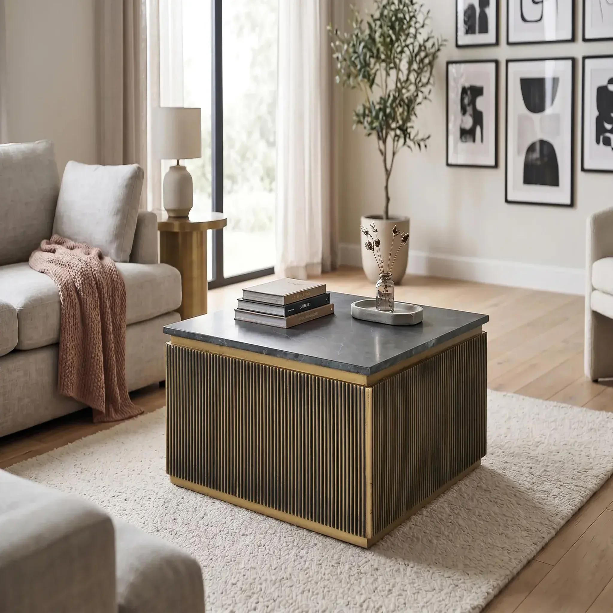 Voir la diapositive 2 : GINER Y COLOMER SL Table basse en marbre 90 cm style classique moderne