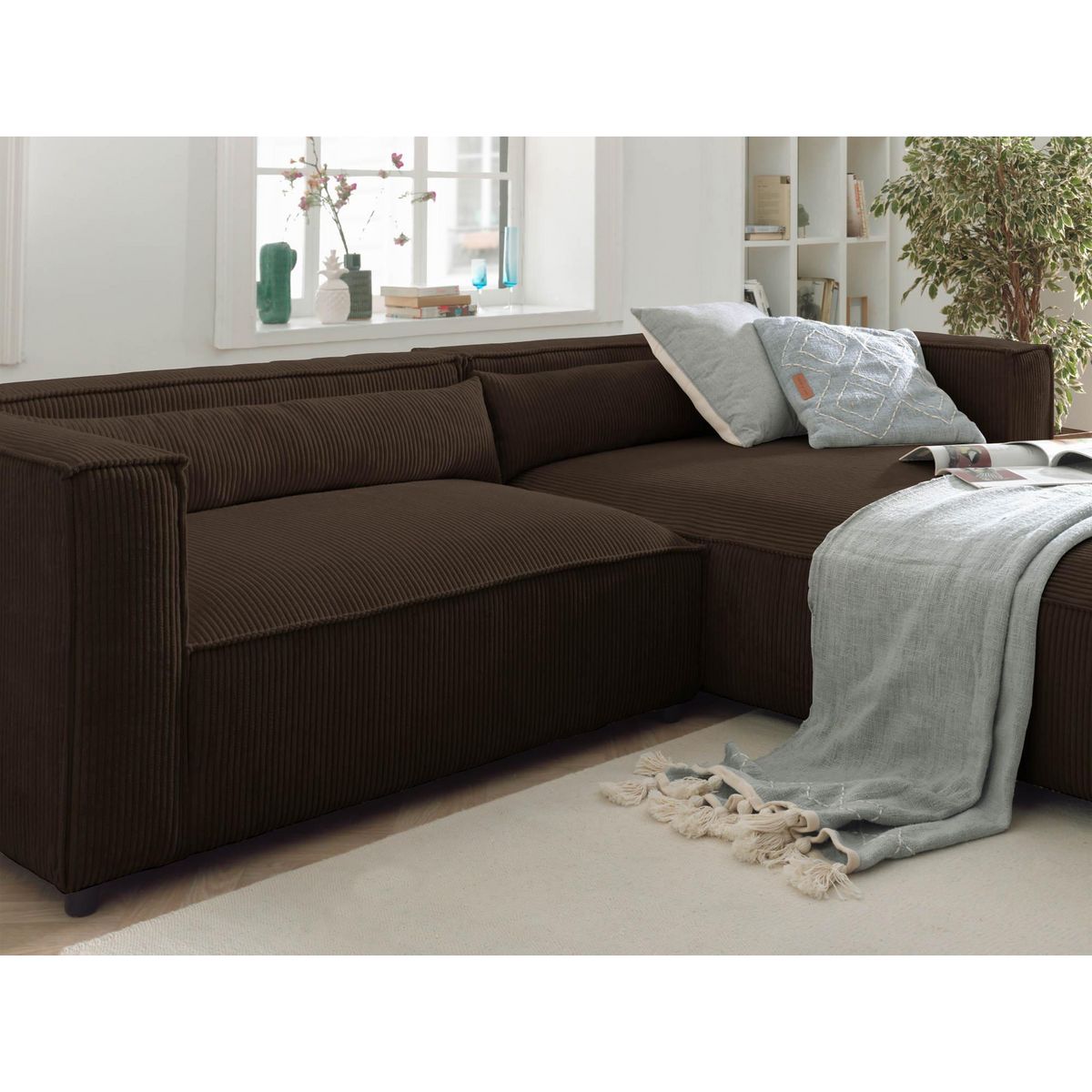 LISA DESIGN Ela - canapé d'angle droit 4 places - en velours côtelé - style contemporain