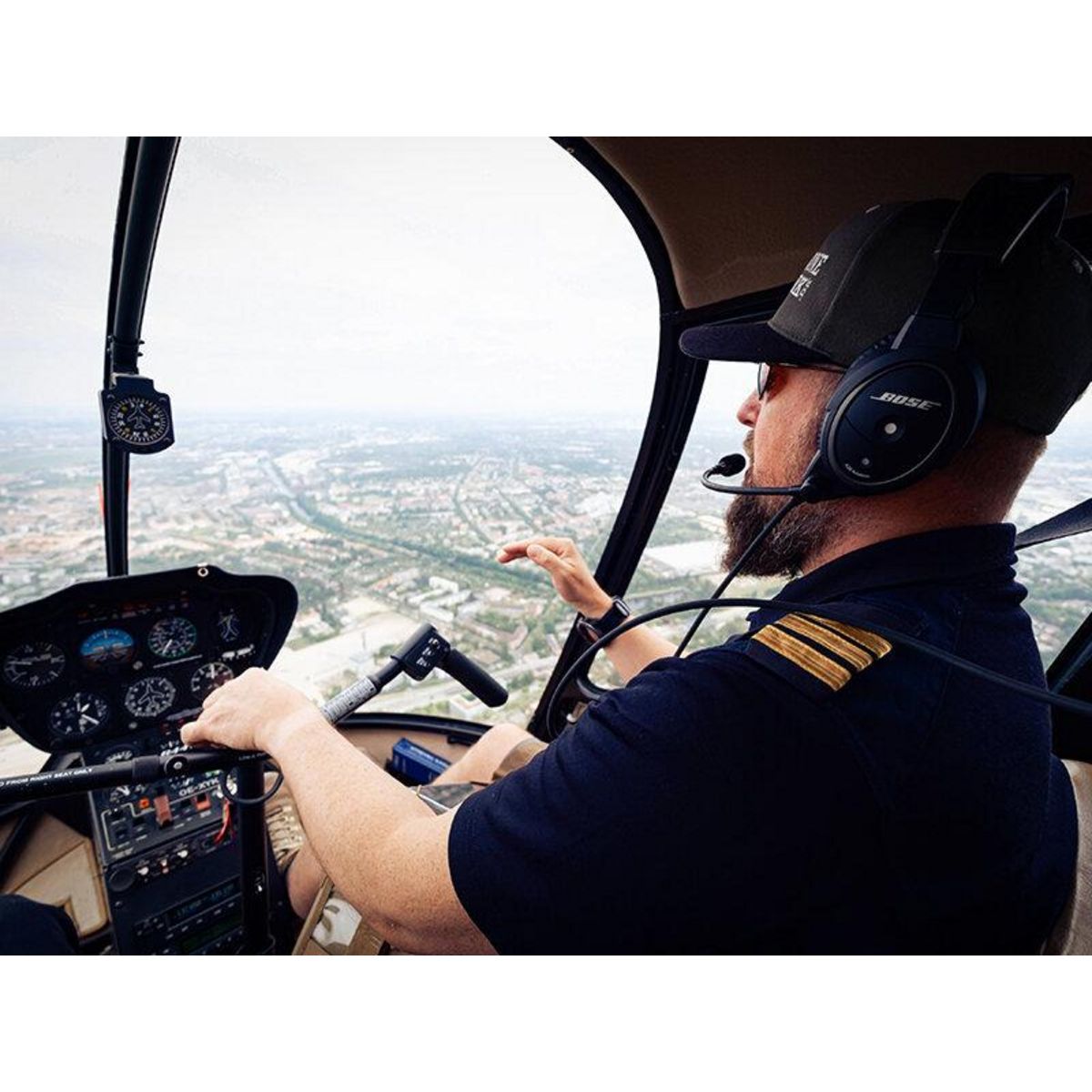 Smartbox Vol en hélicoptère de 20 min pour 2 personnes au-dessus du fort Boyard - Coffret Cadeau Sport & Aventure