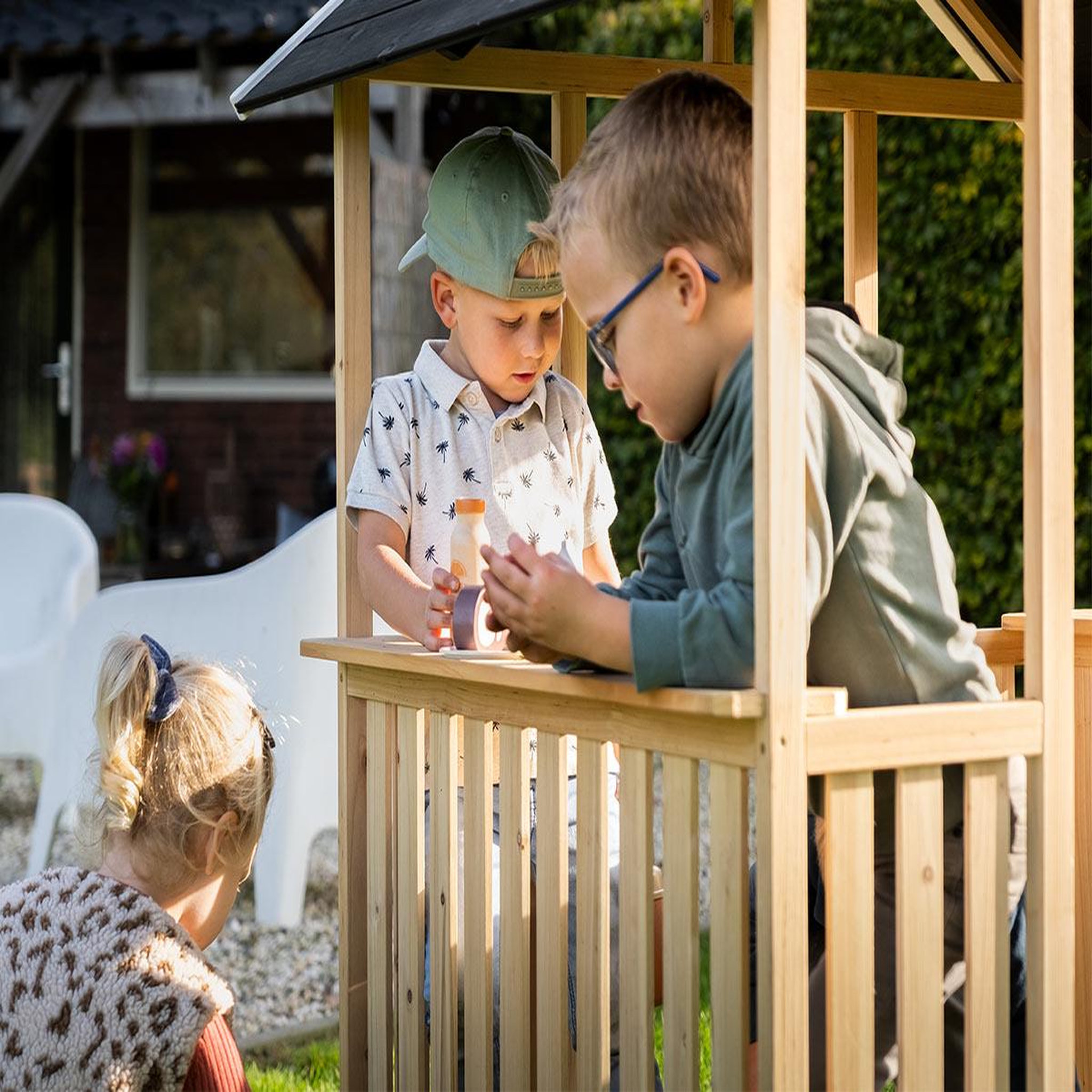 Voir la diapositive 3 : EXIT TOYS Maisonnette en bois pour enfants panorama 100 - exit toys