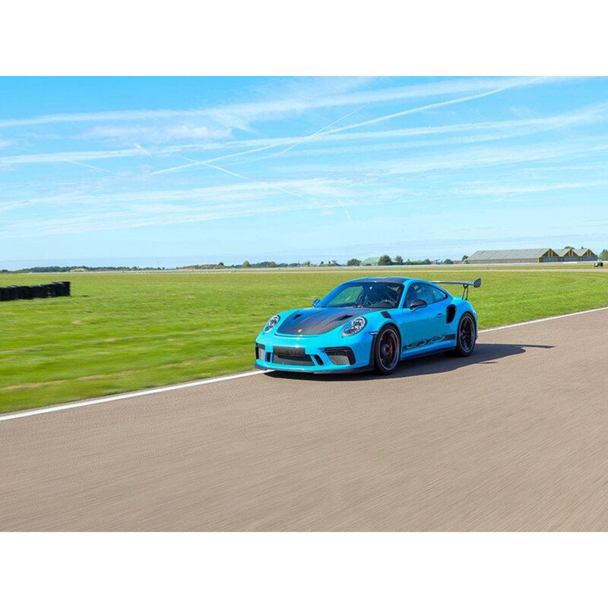 Smartbox Stage de pilotage : 2 à 3 tours au volant d'une voiture de course sur le circuit du Bourbonnais - Coffret Cadeau Sport & Aventure