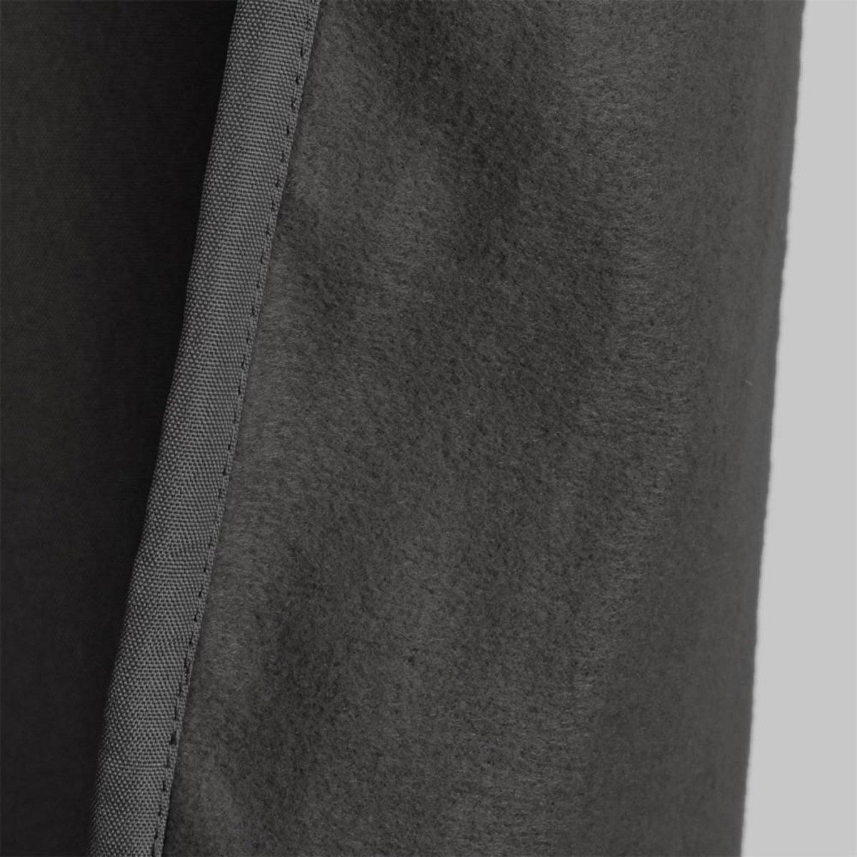 The Home Deco Factory Rideau isolant polaire 135x240 cm noir