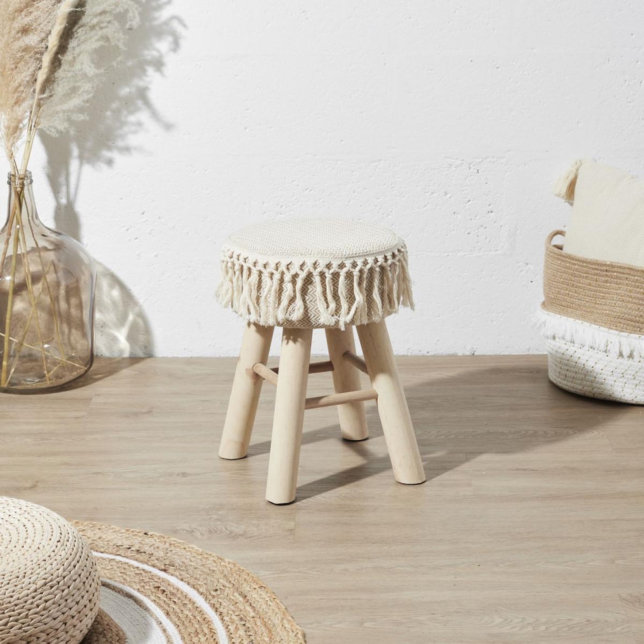 Voir la diapositive 4 : The Home Deco Factory Tabouret en bois  pampa  40cm beige